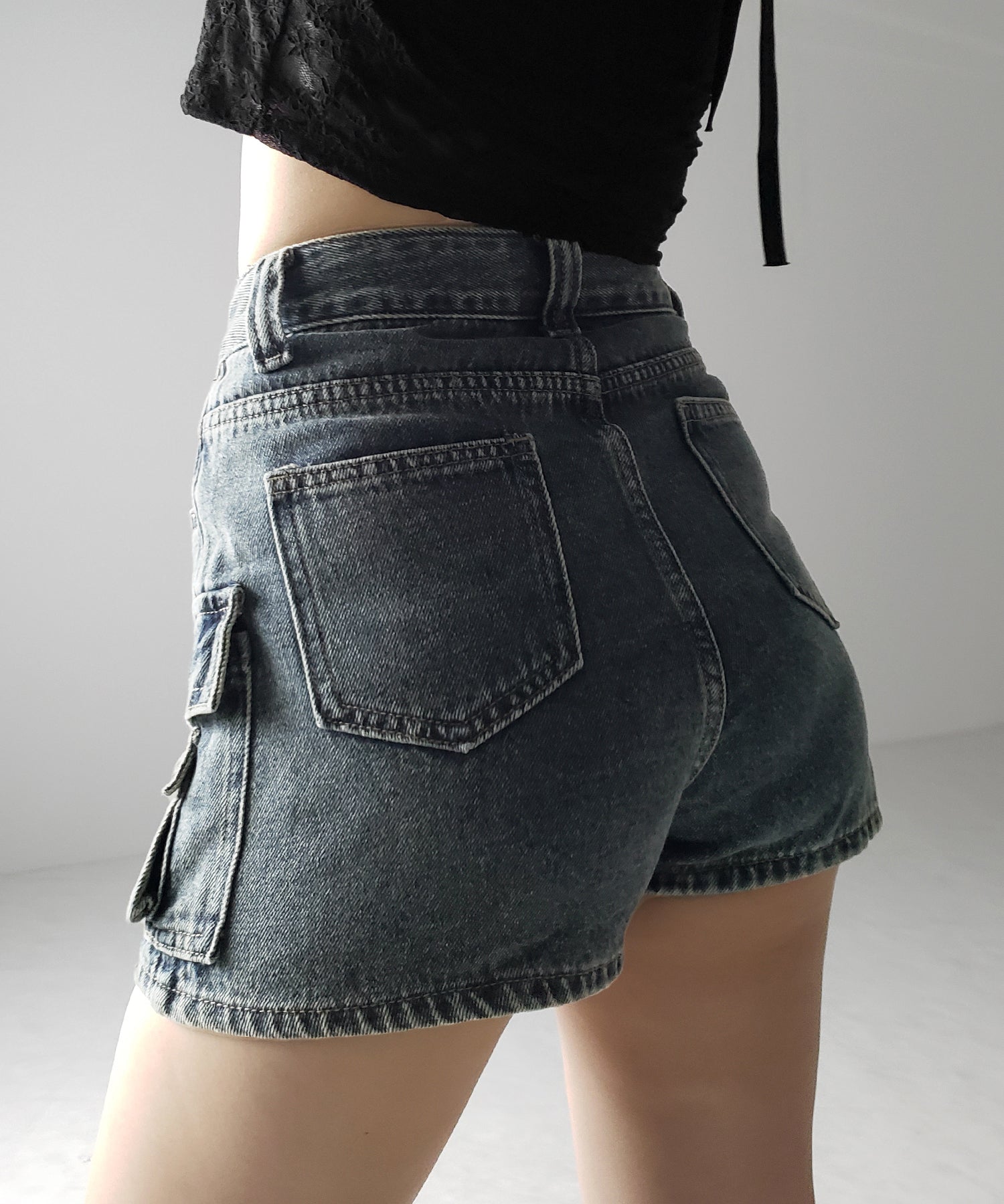 【 3size / 2color 】ダブルポケットヴィンテージカーゴデニムミニスカパン / double pocket vintage cargo denim mini skirt pants
