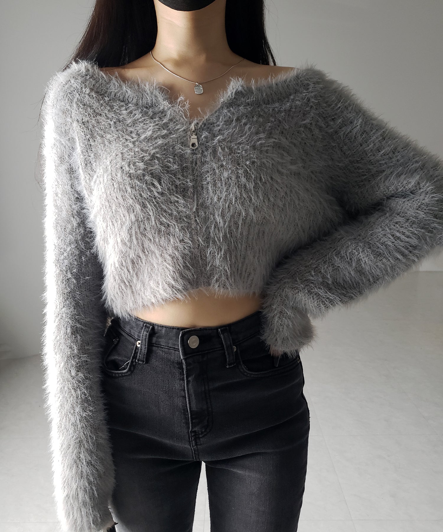 フロントジップショートシャギーニットカーディガン / front zip short shaggy knit cardigan