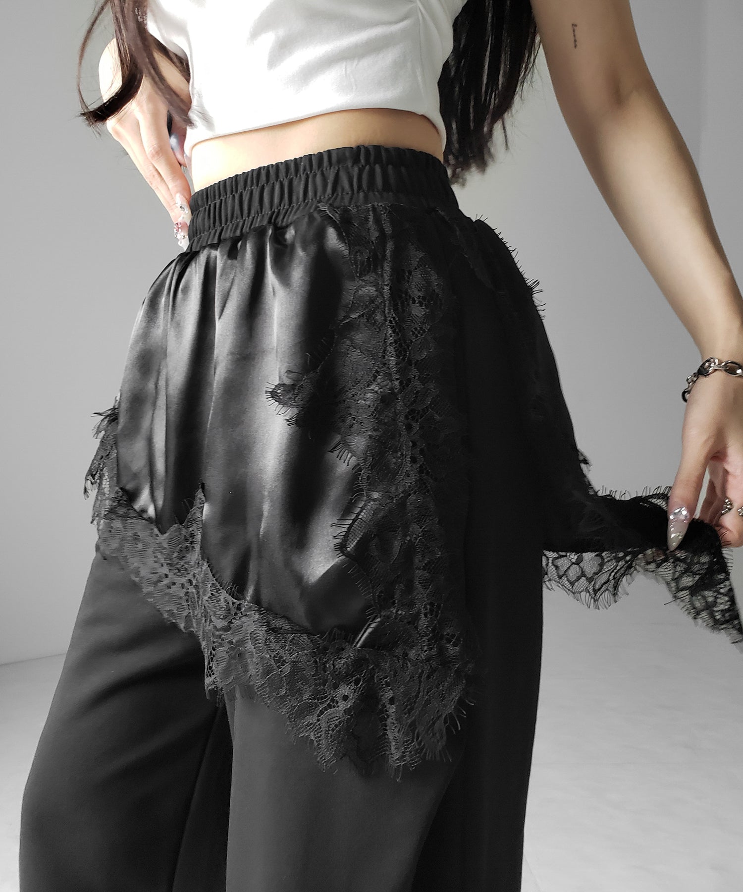 レースドッキングレイヤードスウェットワイドパンツ / lace docking layered sweat wide pants