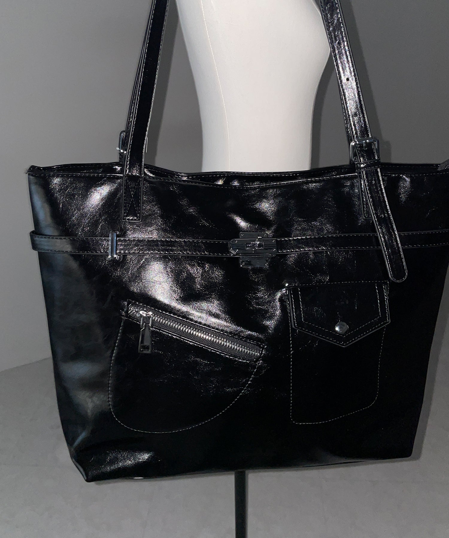 【 A4収納可 】デザインベルトフェイクレザースクエアトートバッグ / design belt fake leather square tote bag