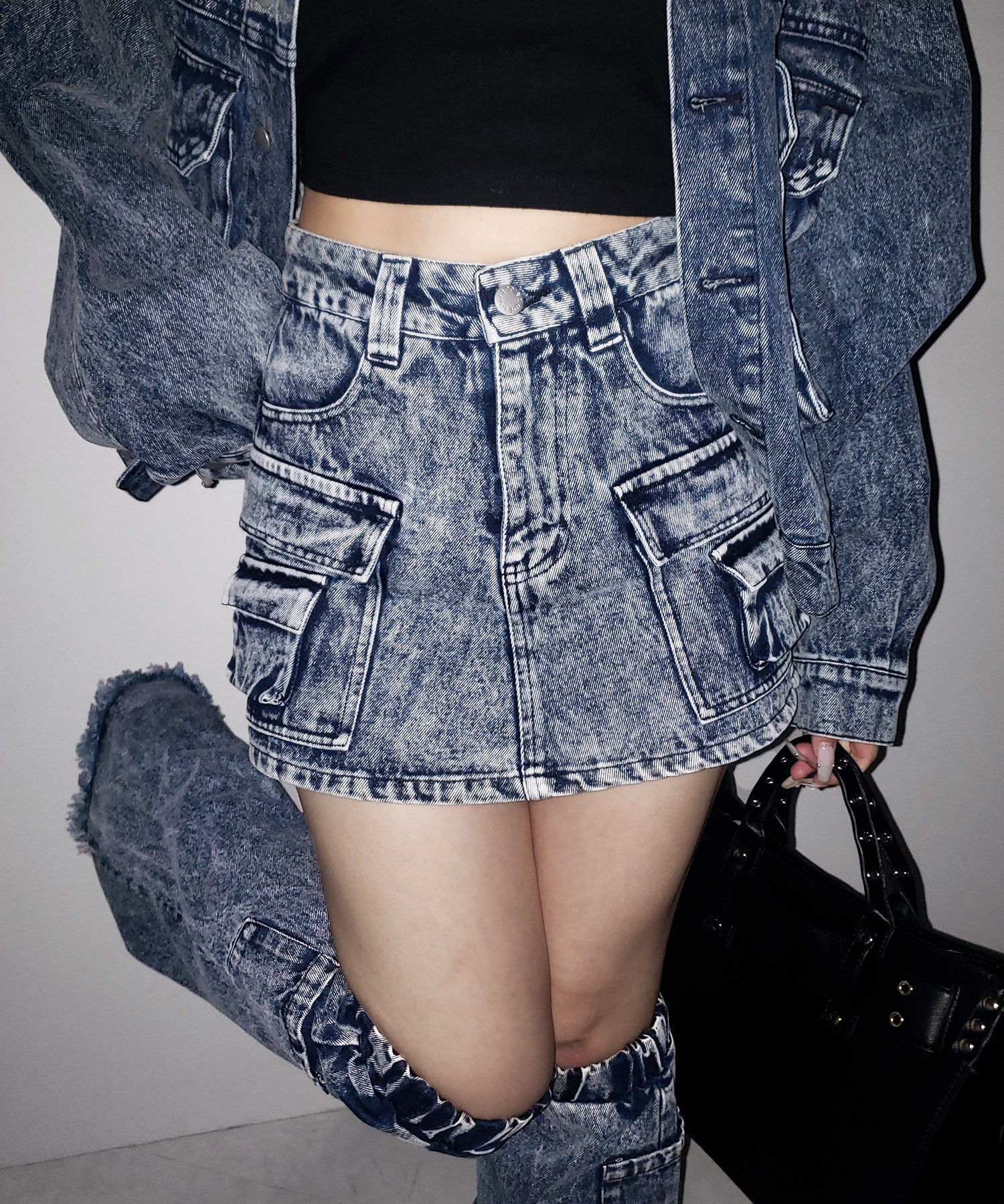 【 デニムセットアップ着用可能 】ヴィンテージケミカルブリーチカーゴデニムミニスカパン / vintage chemical bleach cargo denim mini skirt pants