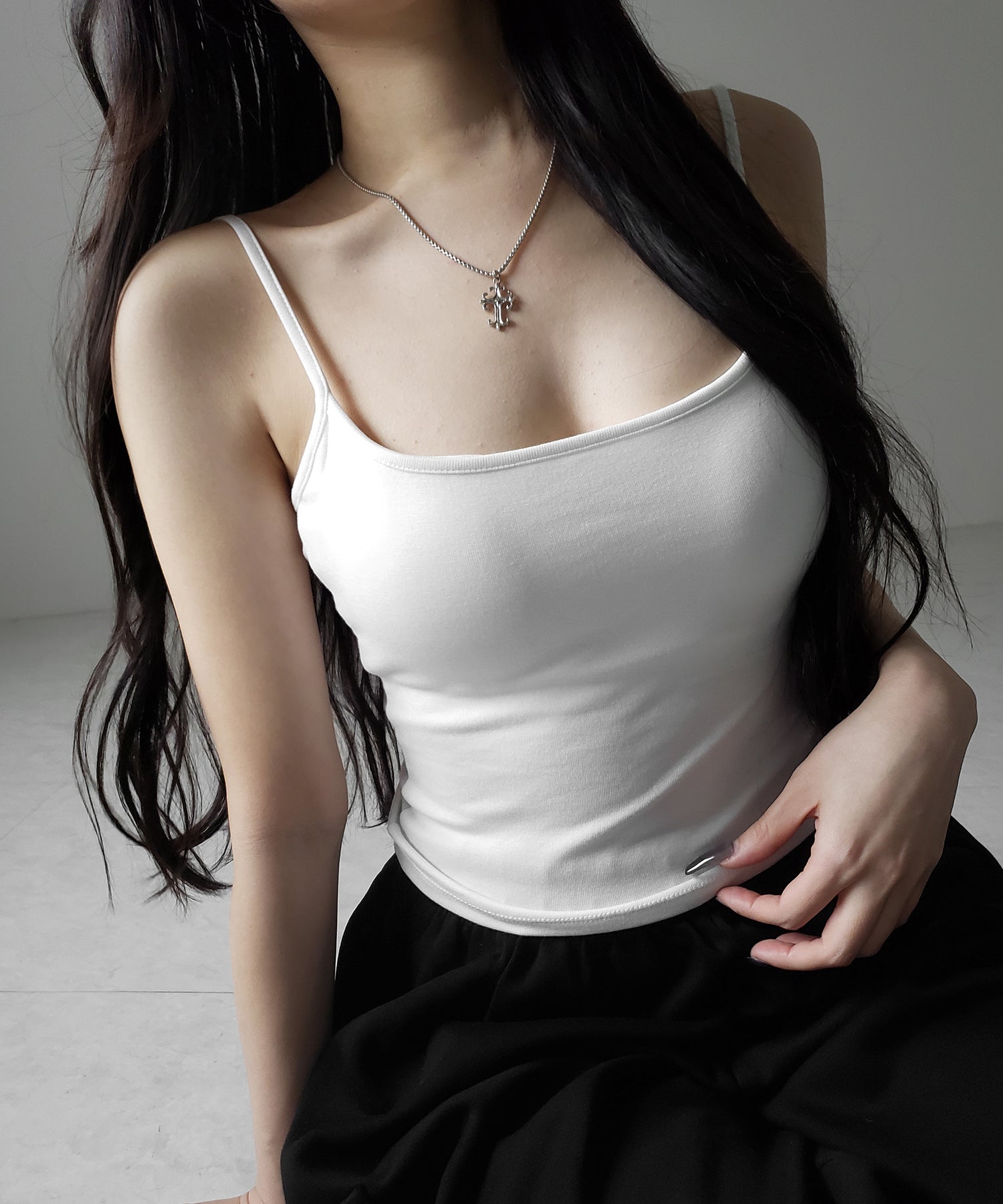 【 カップ付き 】スクエアネックストラップスリムキャミソール / square neck strap slim camisole