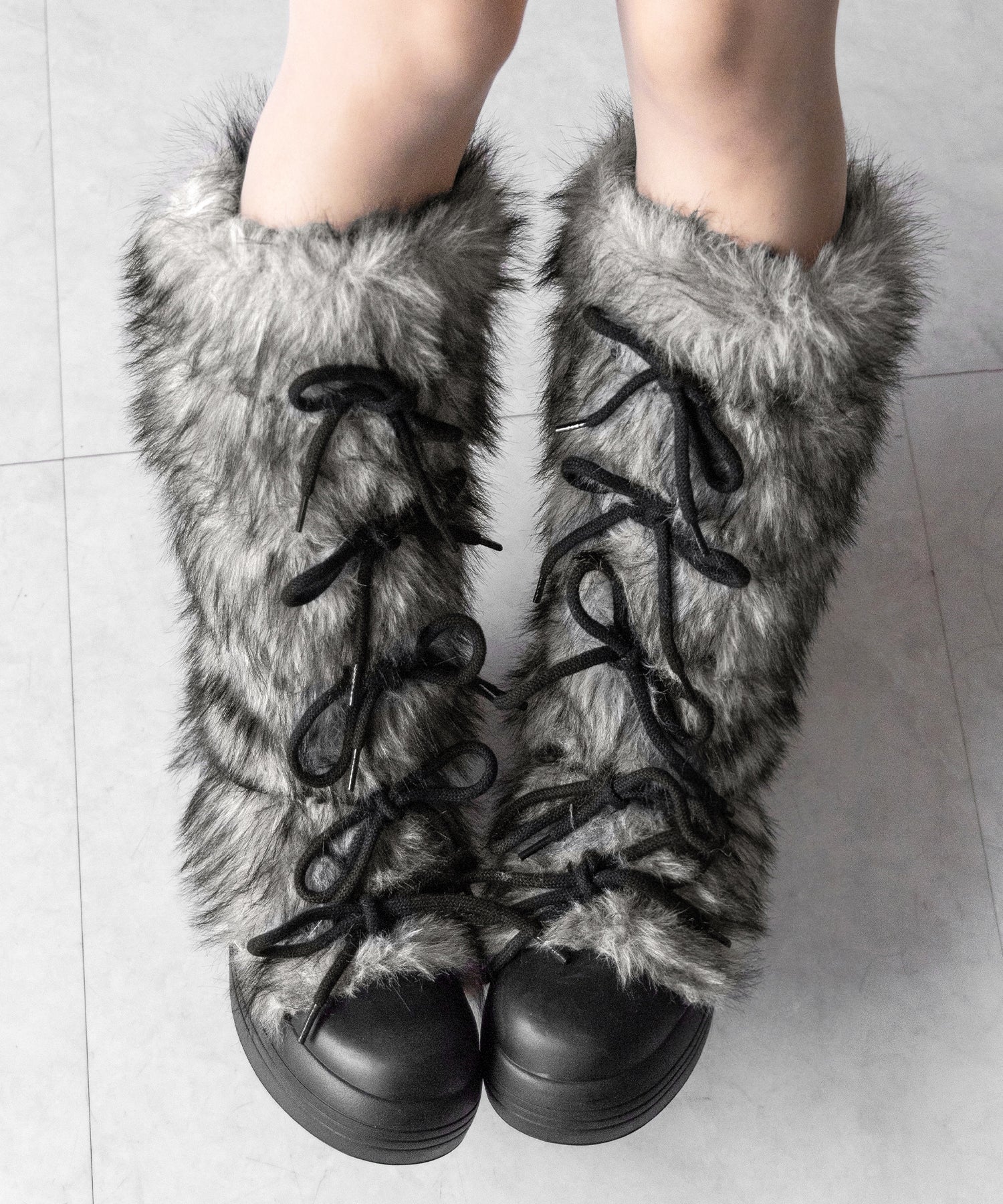 ボリュームフェイクファーレースアップロングブーツ / volume fake fur laceup long boots
