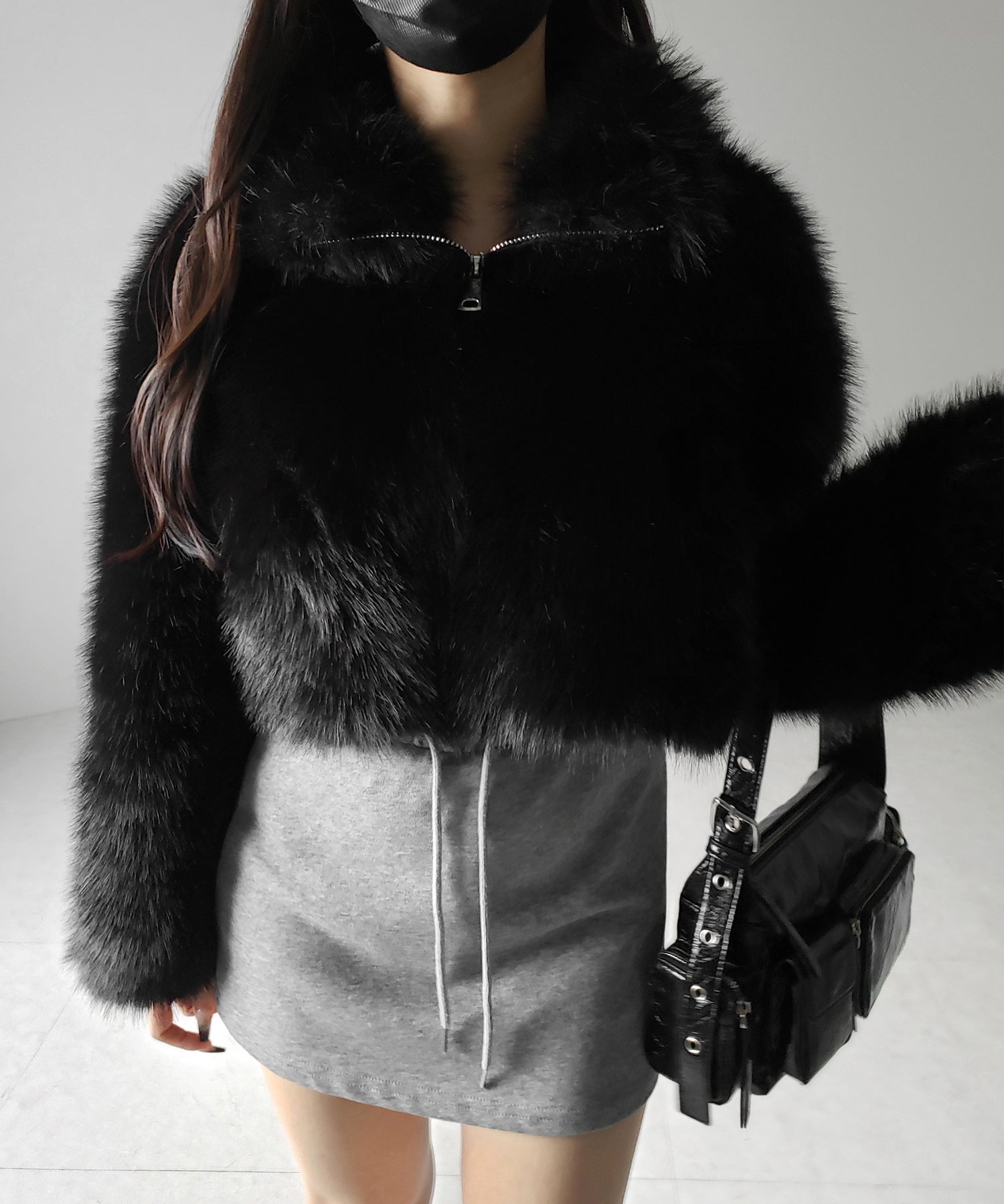 ジップアップスタンドカラーショートフェイクファーコート / zip up stand-collar short fake fur coat