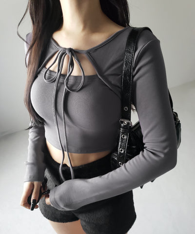 【 2WAY / 裏起毛 】フロントリボンカットアウトドッキングショートトップス / front ribbon cutout docking short tops