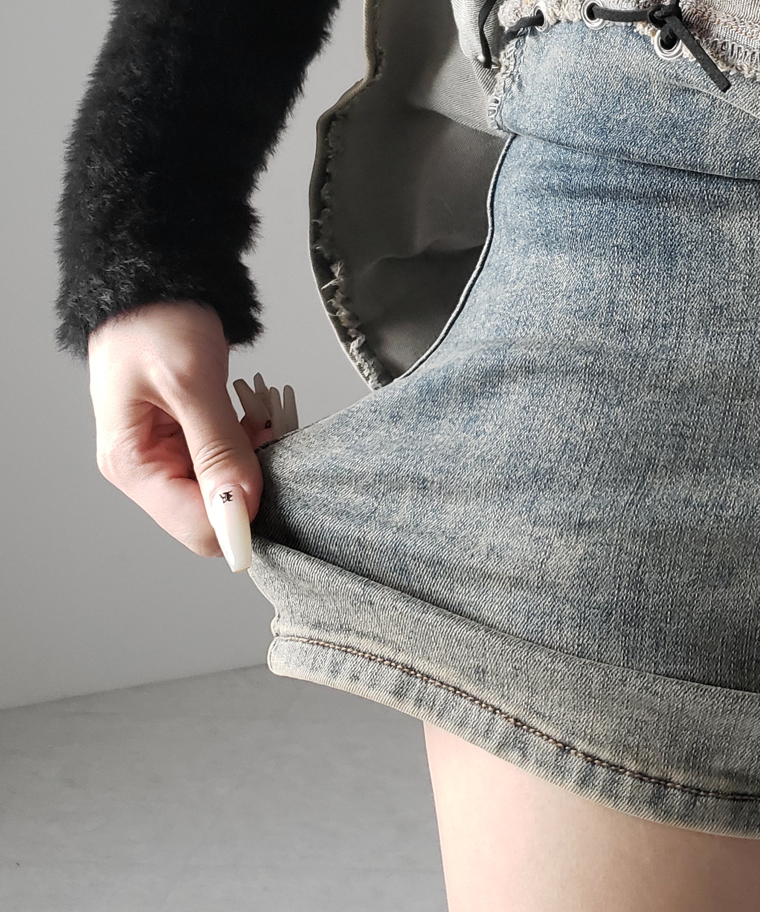 【 インパン裏地付 】ベルテッドマイクロプリーツデニムミニスカパン / belted micro pleats denim skirt pants