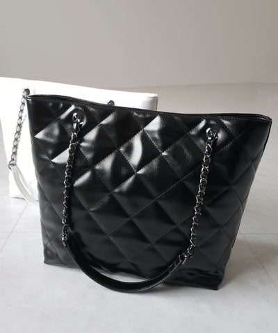 【 A4収納可 】キルティングチェーンスクエアトートショルダーバッグ / quilting chain square tote shoulder bag
