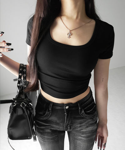 スクエアネックショートスリム半袖Tシャツ / square neck short slim sleeve T-shirt