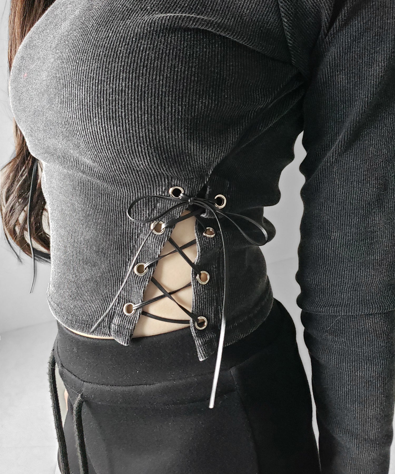 ヴィンテージサイドレースアップカットアウトショートロンT / vintage side lace up cutout short long sleeve T-shirts