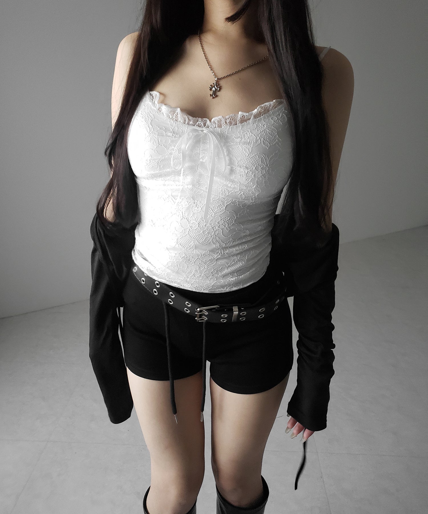 【 2color 】フロントリボンレースレイヤードキャミソール / front ribbon lace layered camisole
