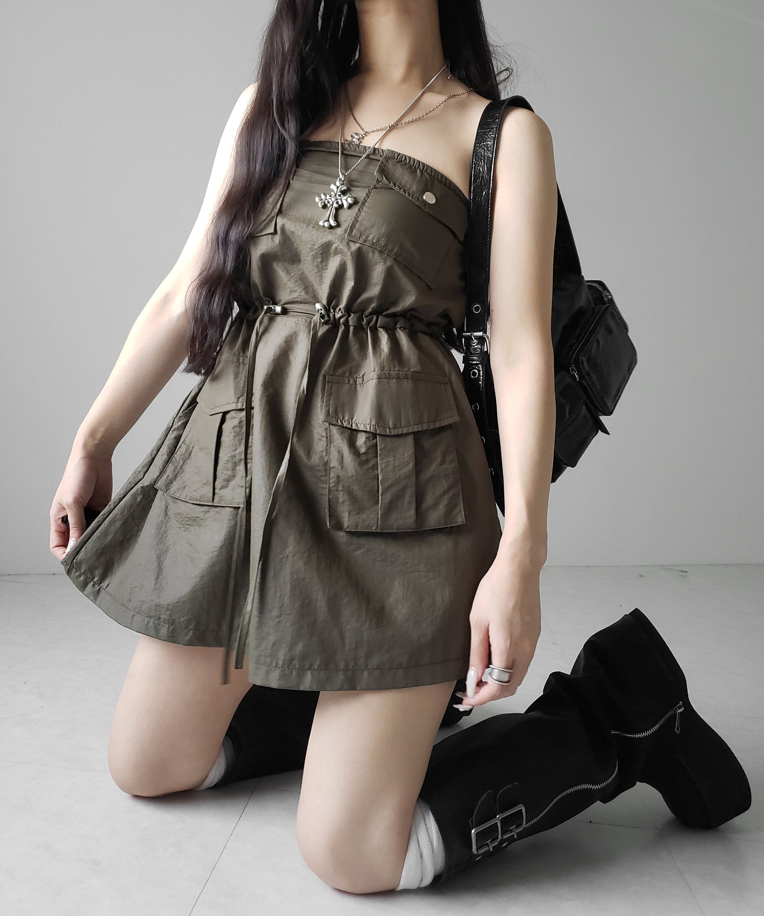 【 2color 】アウトポケットナイロンカーゴミニワンピ /out pocket nylon cargo mini onepiece