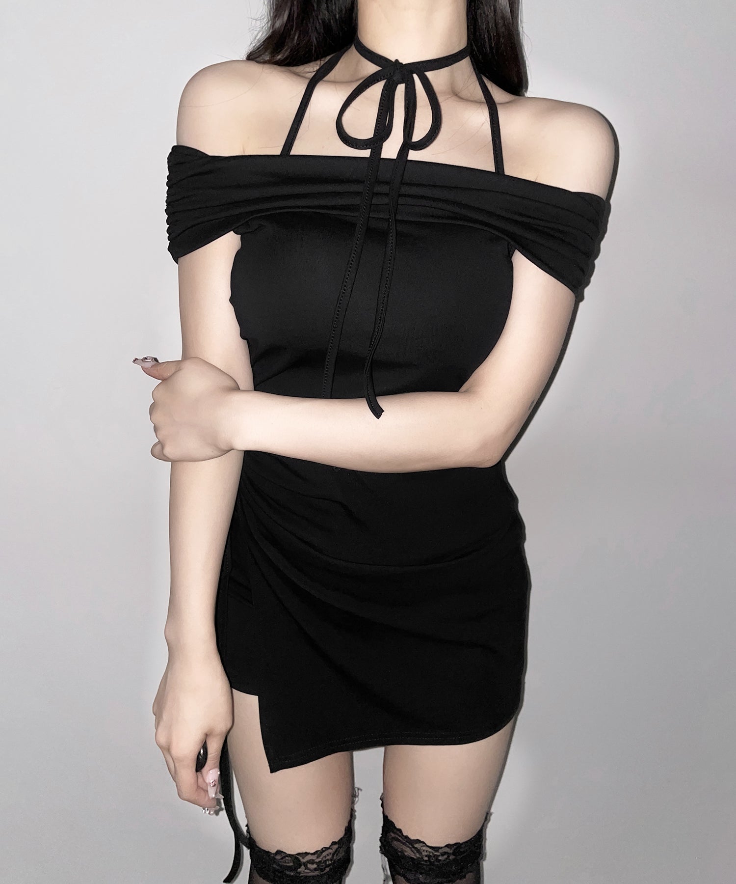 【 セットアップ 】ネックリボンストラップオフショルミニワンピ +ショートパンツ / neck ribbon strap off shoulder mini onepiece + short pants SET