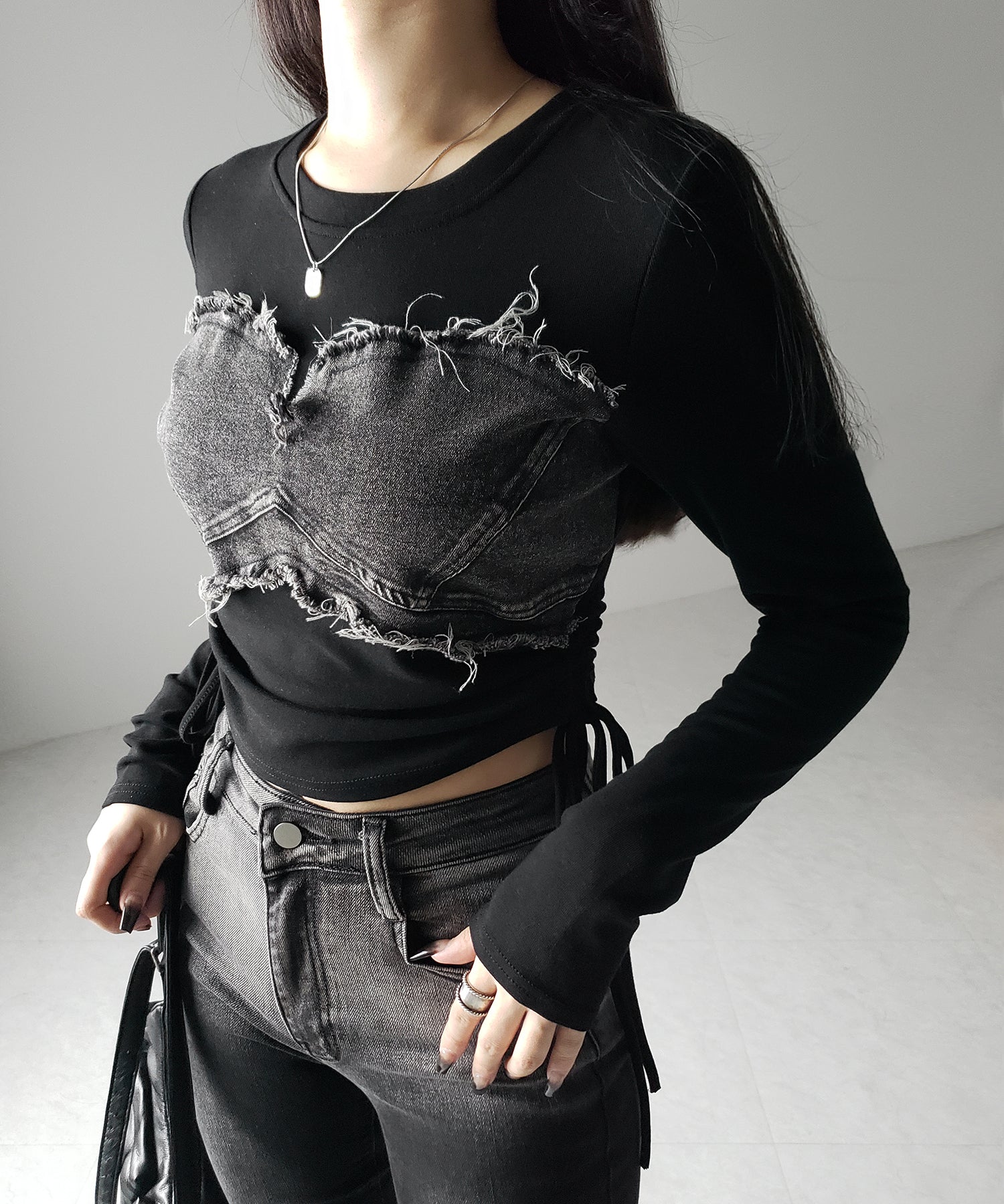【 2color 】サイドリボンダメージデニムドッキングTシャツ / side ribbon damage denim docking Tee