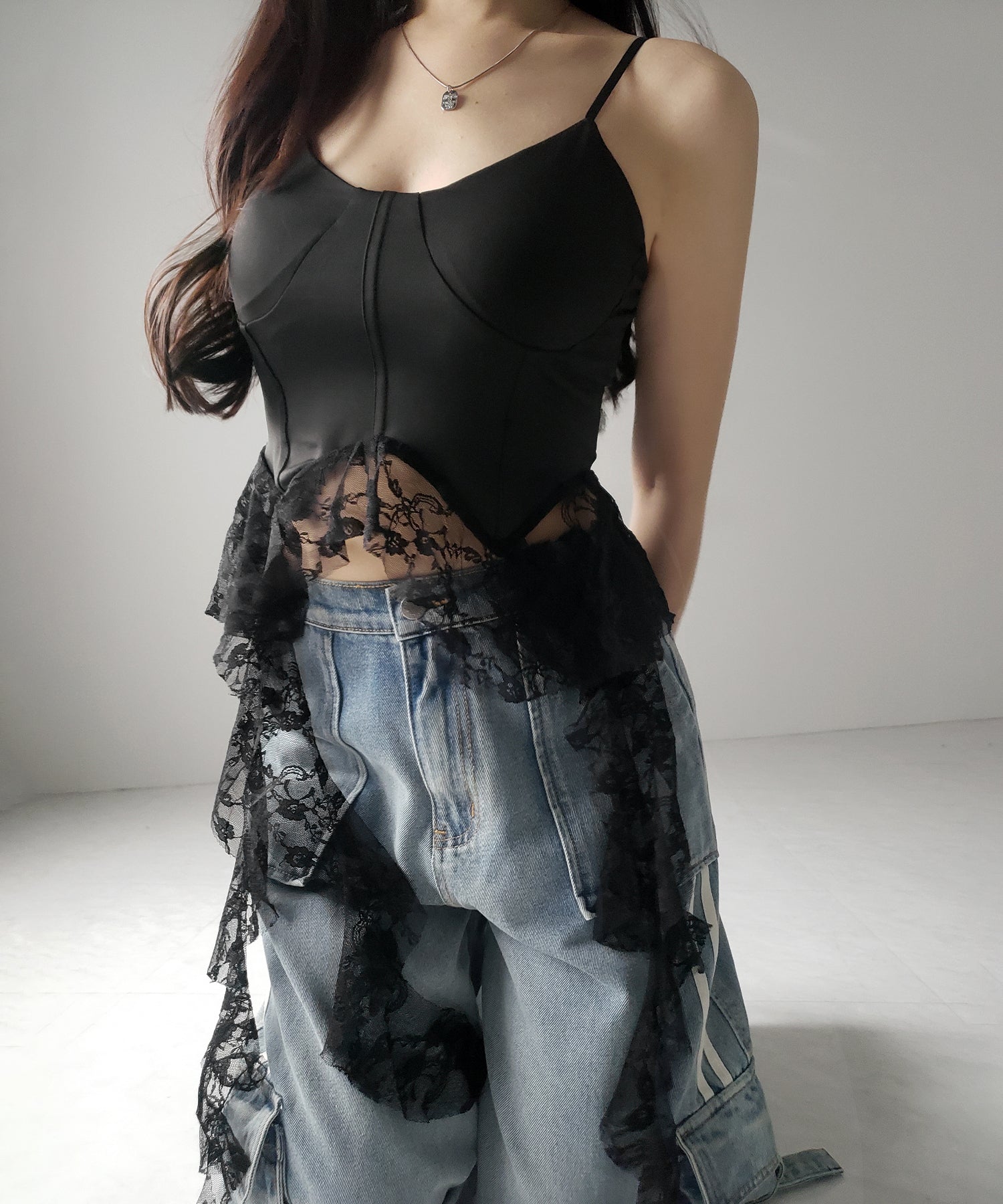 【 2color 】レースフリルレイヤードビスチェキャミソール / lace frill layered bustier camisole