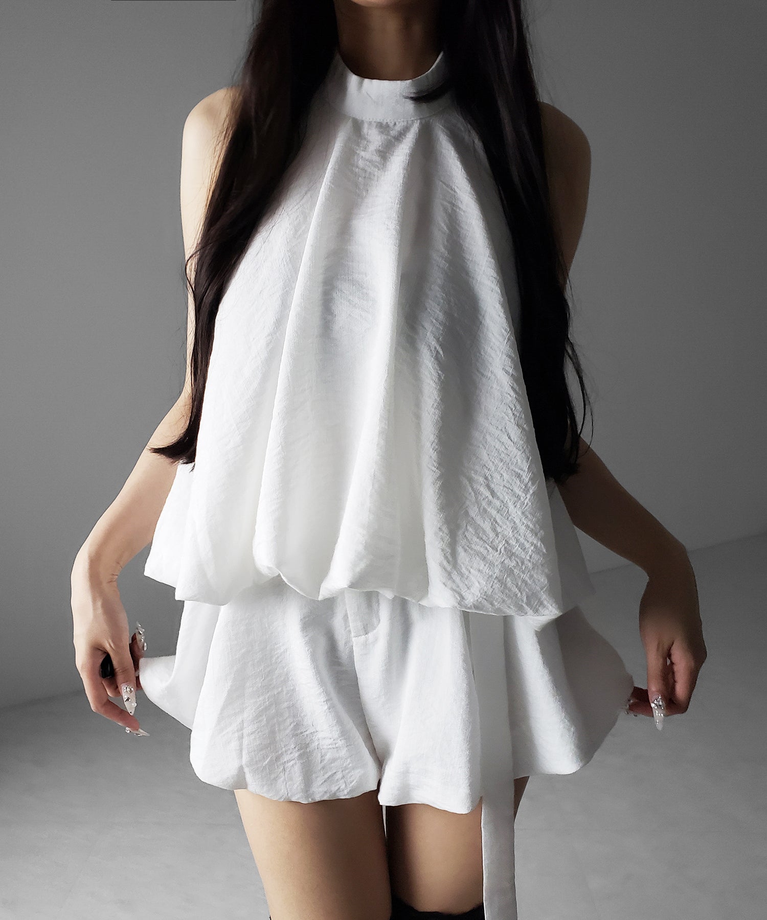 【 ベルト付 】ワンホンホルターネックギャザーフレアセットアップ / wanghong halter neck gathered flare SETUP