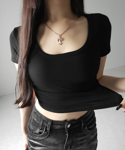 スクエアネックショートスリム半袖Tシャツ / square neck short slim sleeve T-shirt