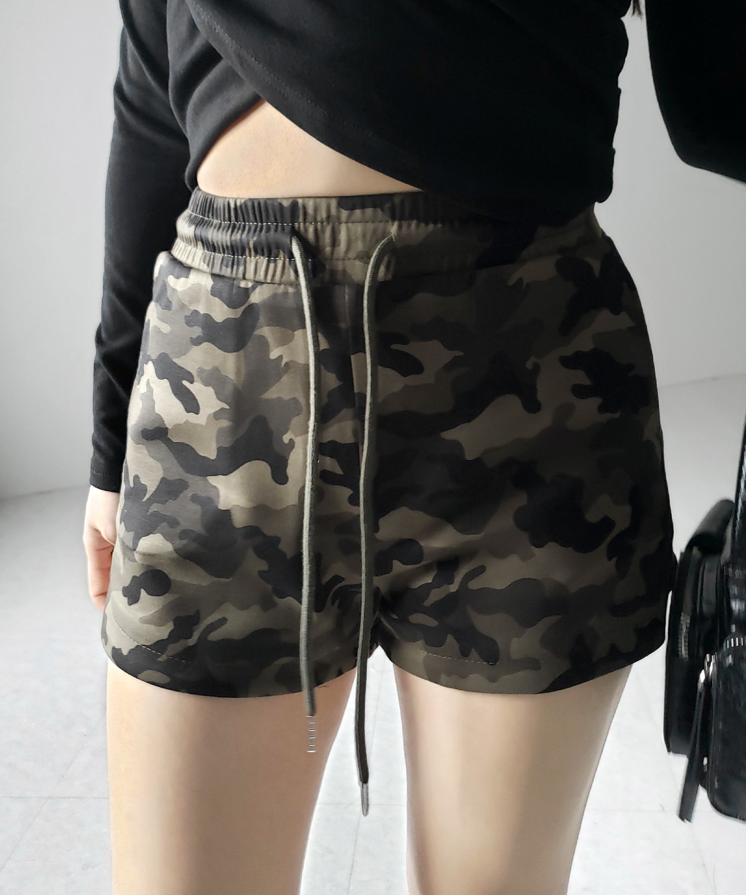ヴィンテージカモフラタイトショートパンツ / Vintage camouflage tight short pants