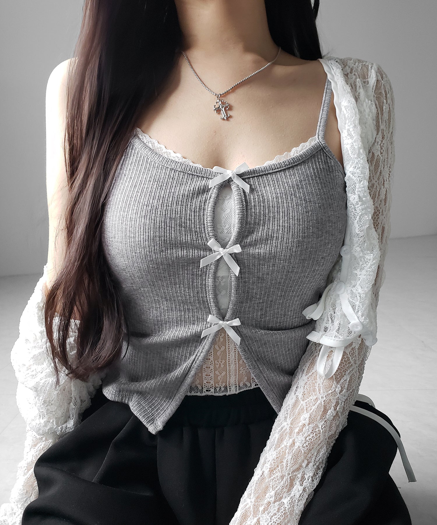 フロントリボンレースレイヤードリブキャミソール /Front ribbon lace layered ribbed camisole