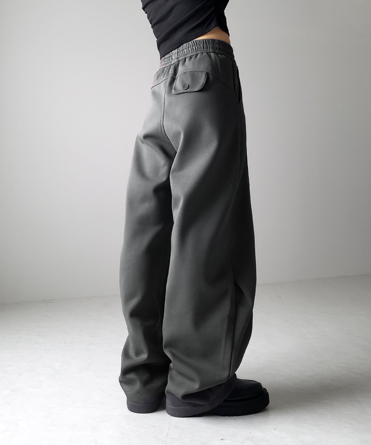 【 裏起毛 】カーブラインサイドタックワイドスウェットパンツ