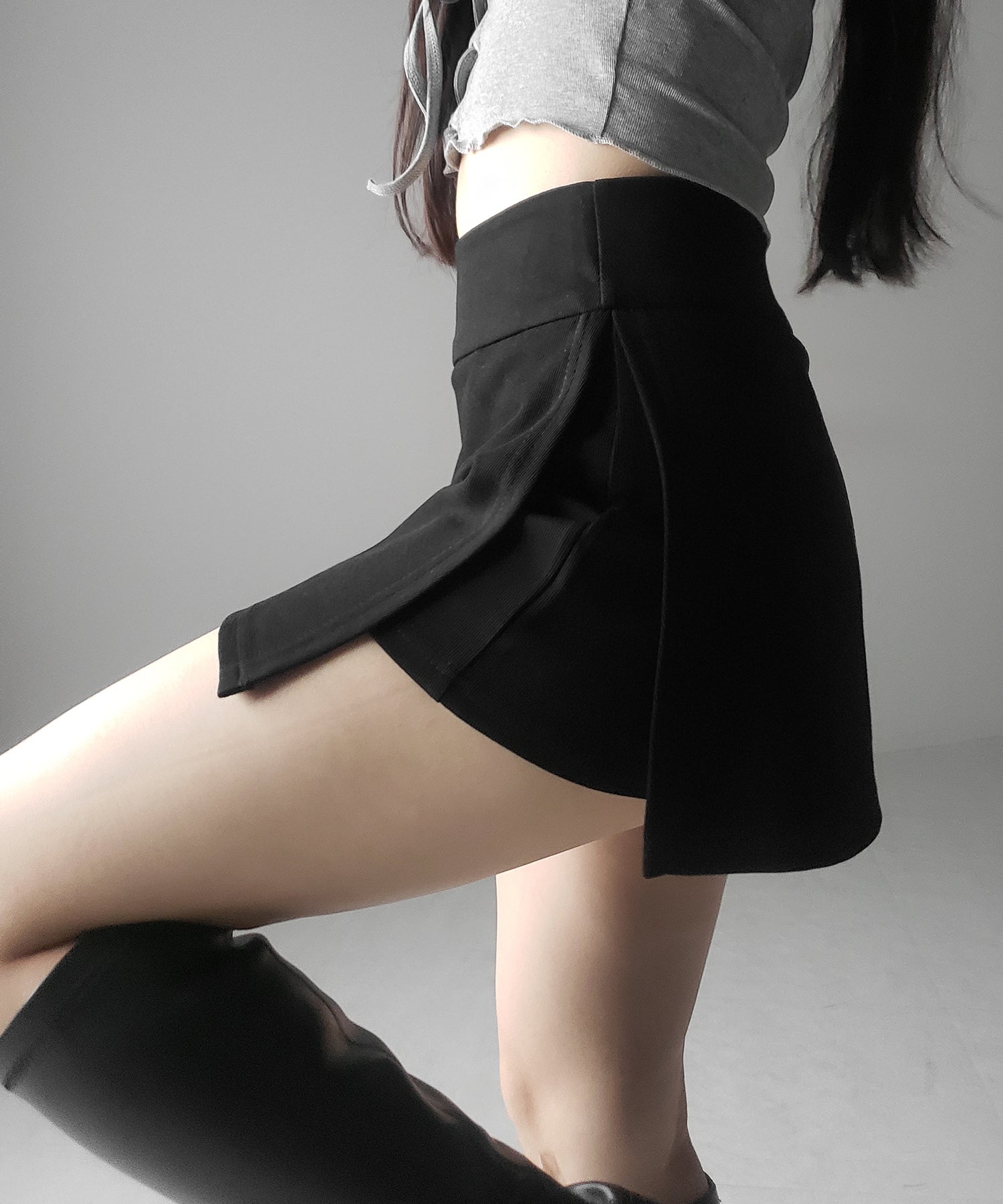 【 2color / 3size 】サイドスリットレイヤードスウェットミニスカパン / side slit layered sweat mini skirt pants