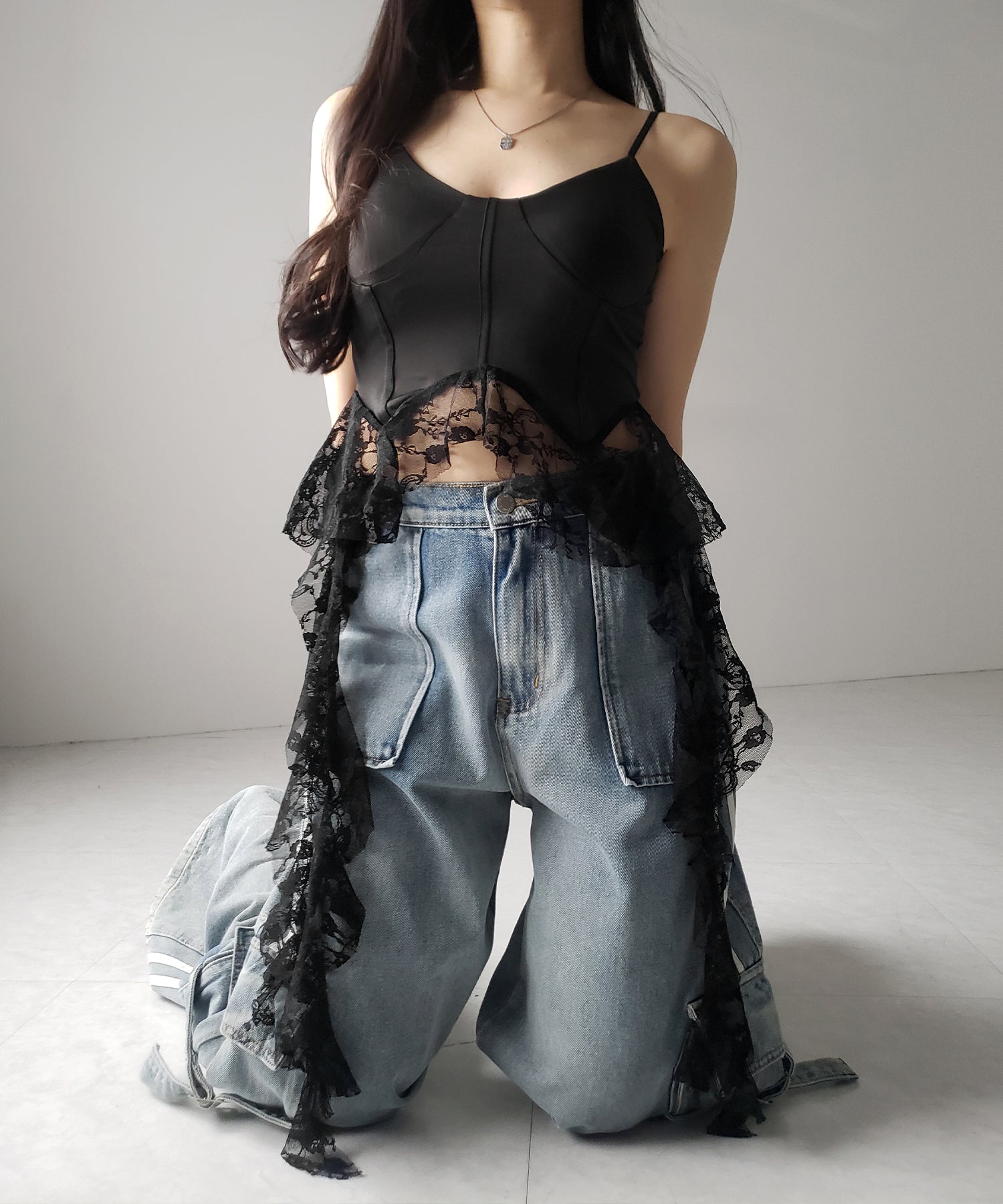【 2color 】レースフリルレイヤードビスチェキャミソール / lace frill layered bustier camisole