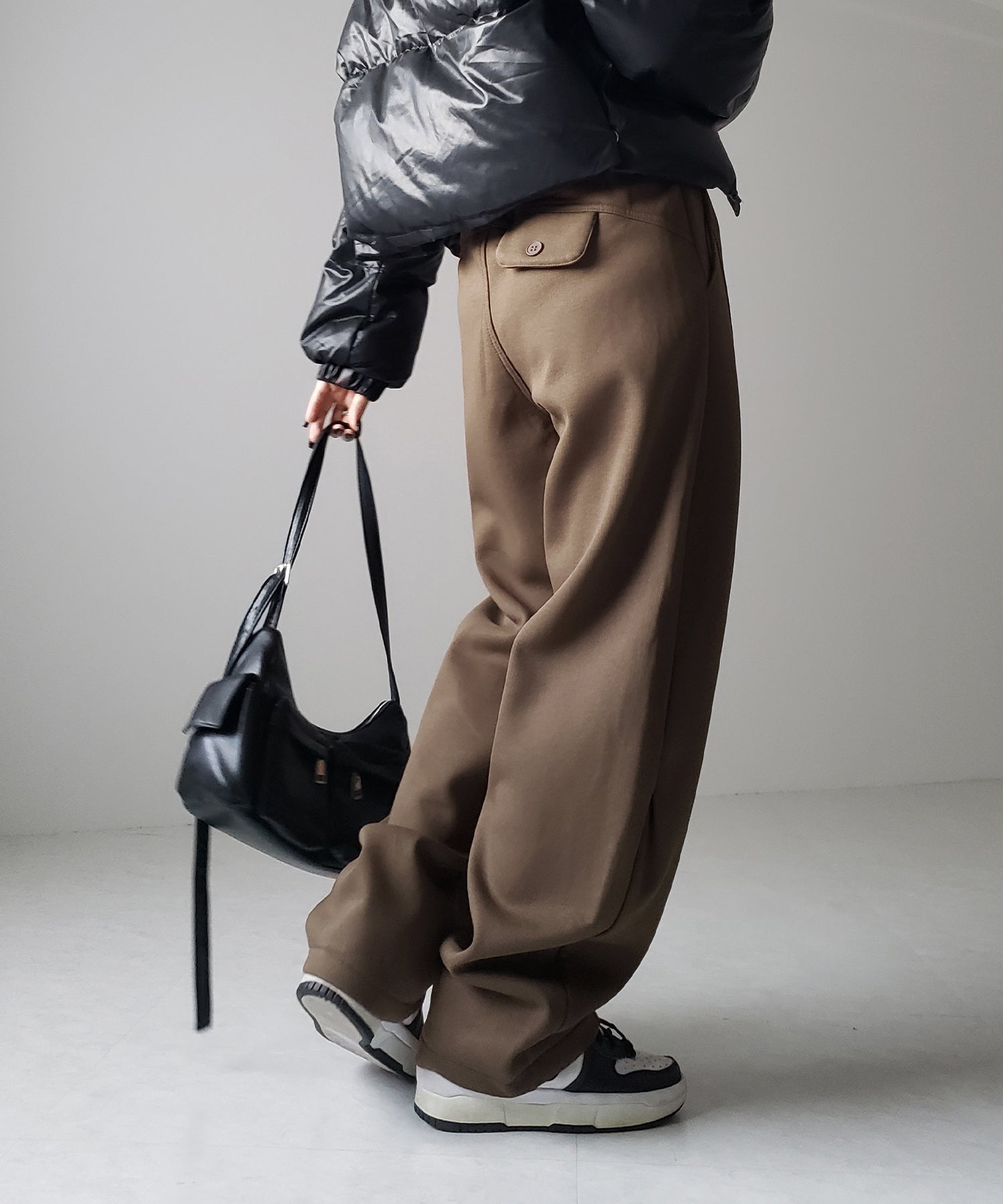 【 裏起毛 】カーブラインサイドタックワイドスウェットパンツ