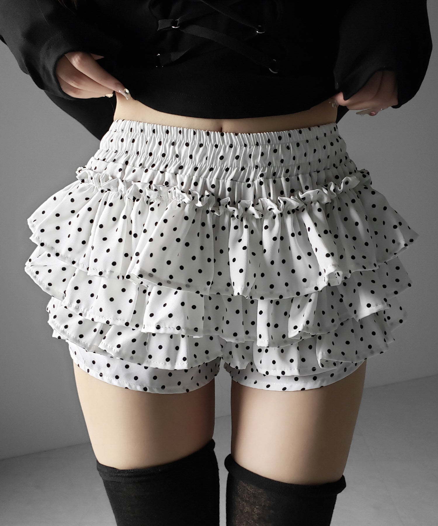 ティアードフリルドットショートパンツ / tiered frill dot short pants
