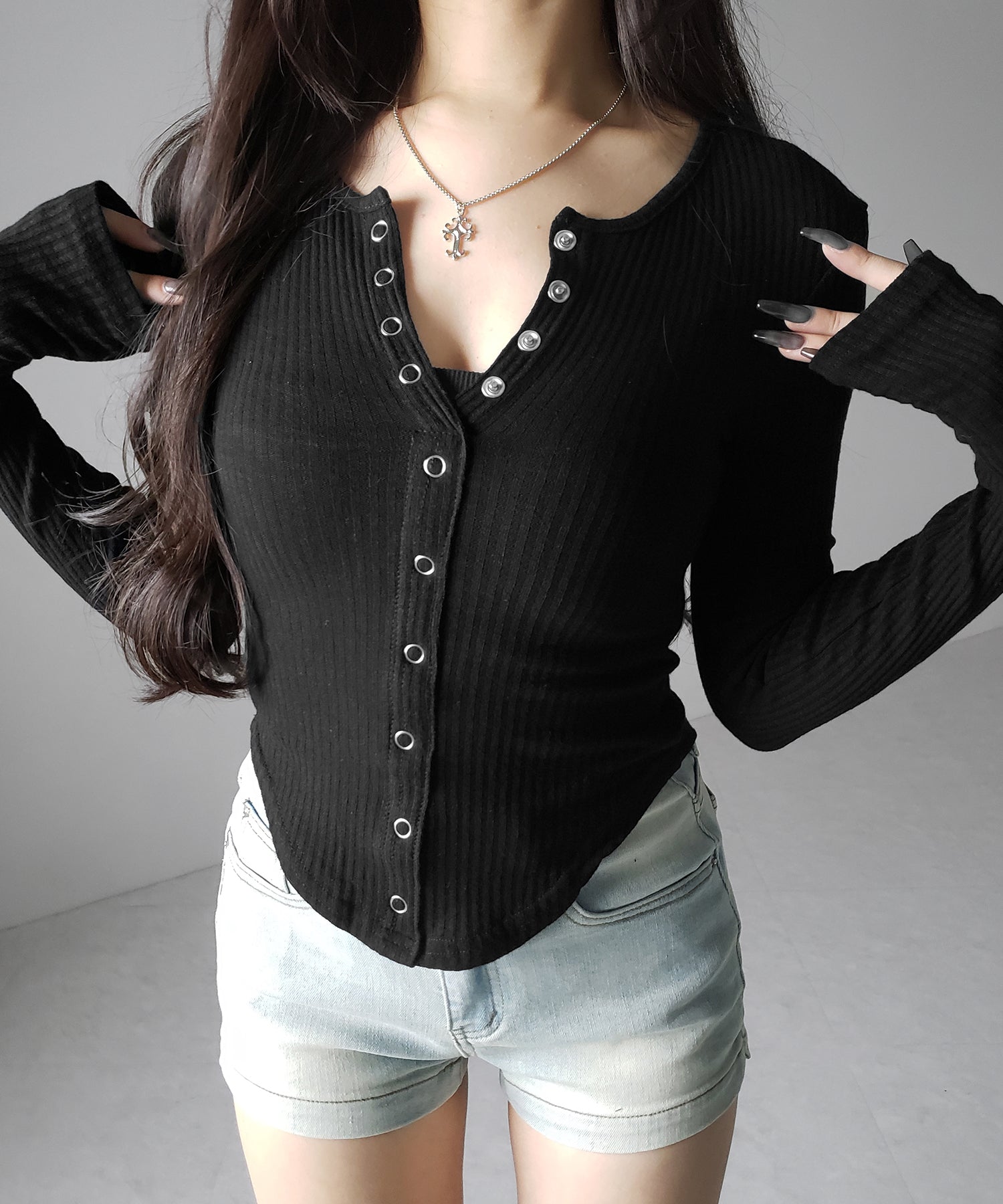 スナップボタンタイトリブカットソートップス / snap button tight ribbed cutsew tops