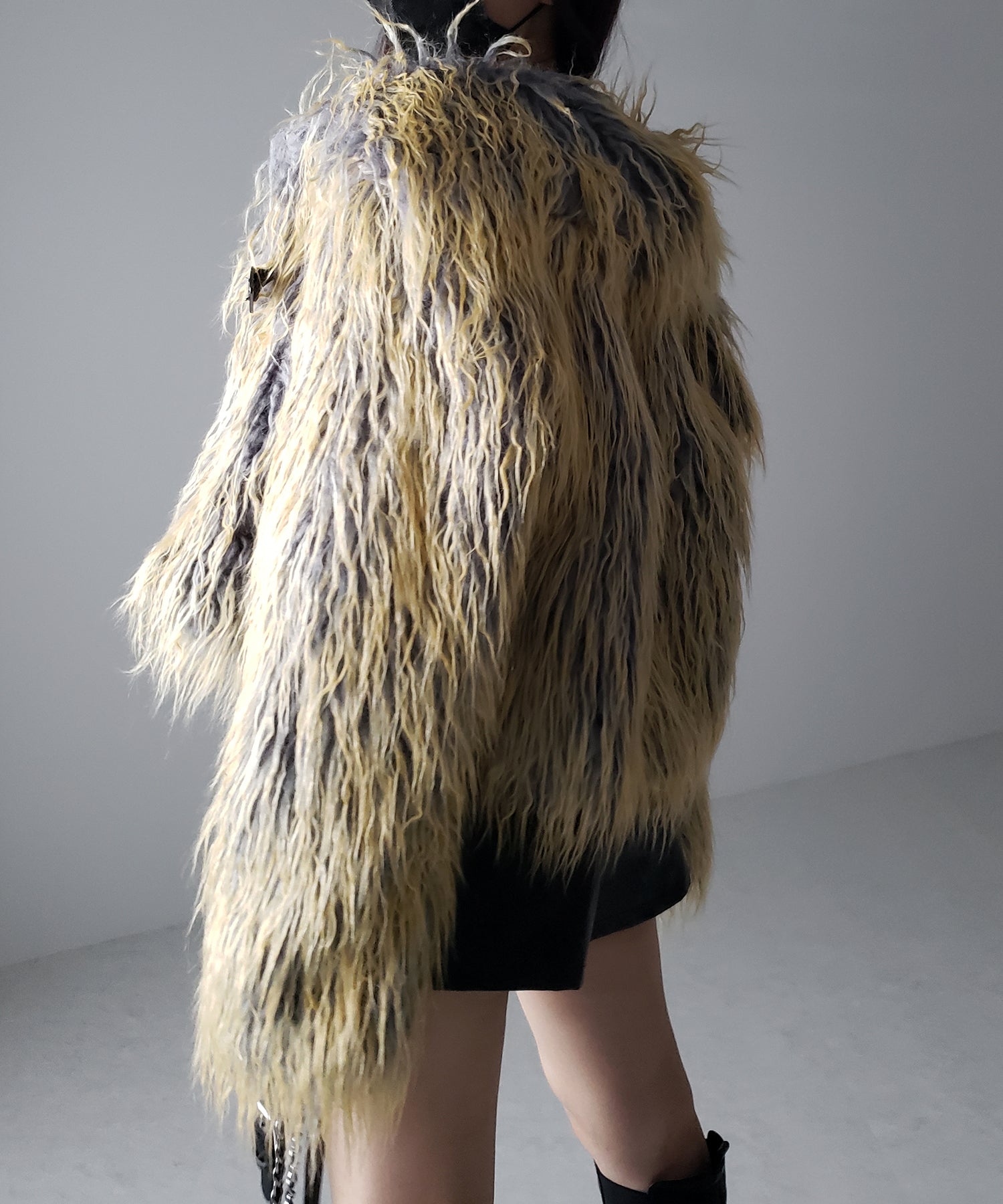 【 2color 】グラデーションシャギーファーモンスターボリュームコート/ gradation shaggy fur monster volume coat