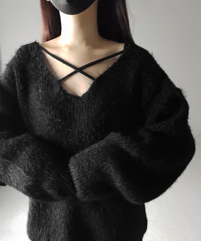 クロスストラップカットアウトルーズシャギーニット