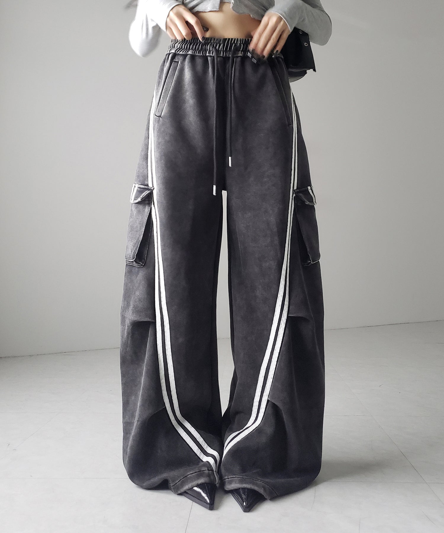 【 2color /裾絞り可能2WAY 】ピグメントヴィンテージサイドラインタックワイドスウェットパンツ / pigment vintage sideline tuck wide sweatpants