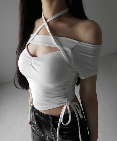 半袖クロスストラップリボンカットアウトオフショルトップス / short sleeve cross strap ribbon cutout offshoulder tops