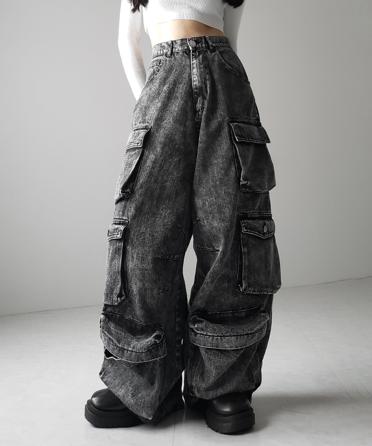 【 デニムセットアップ着用可能 】ヴィンテージケミカルブリーチヘビーワイドカーゴデニム / vintage chemical bleach heavy wide cargo denim