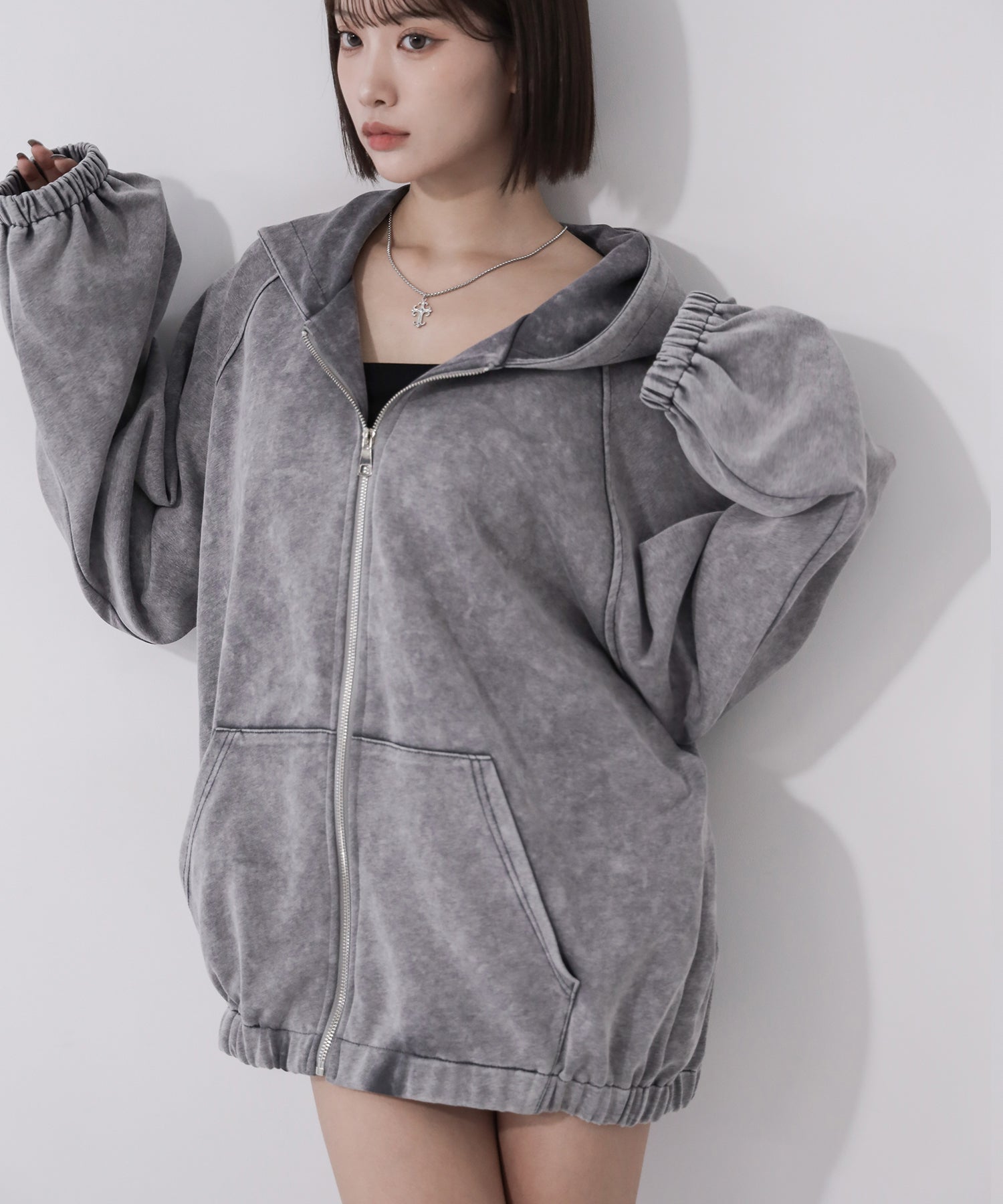ピグメントヴィンテージ加工ジップアップパーカー / Pigment vintage zip-up hoodie