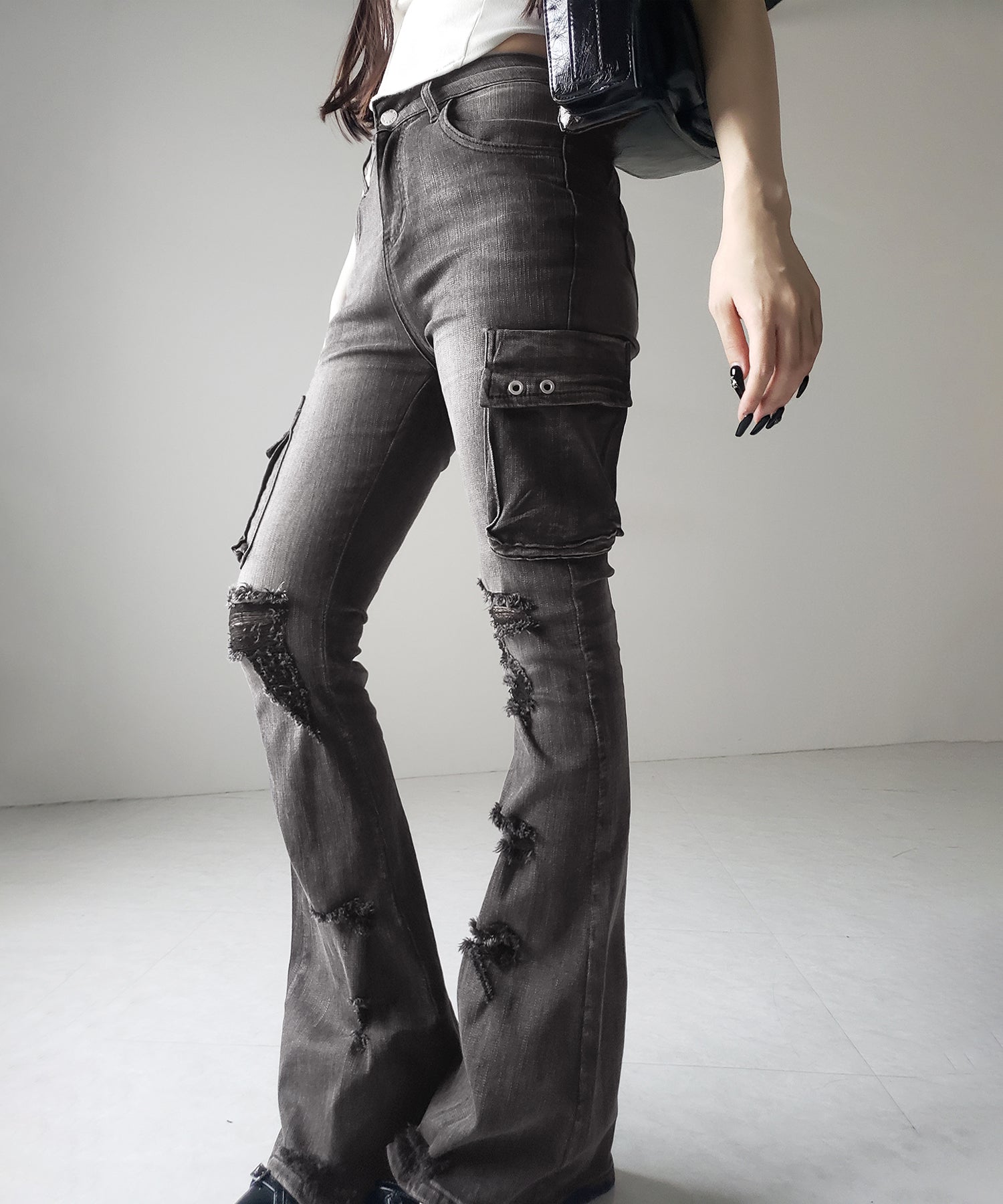 【 2color / 4size 】カーゴデザインヴィンテージライクダメージストレッチフレアデニム / cargo design vintage-like damage stretch flare denim