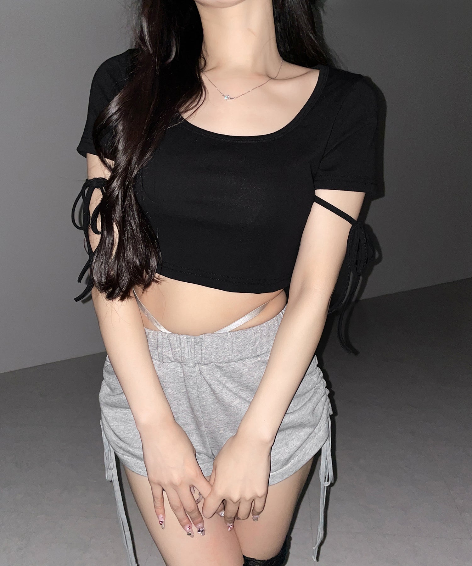 リボンスクエアネックタイトTシャツ / ribbon square neck tight T-shirts