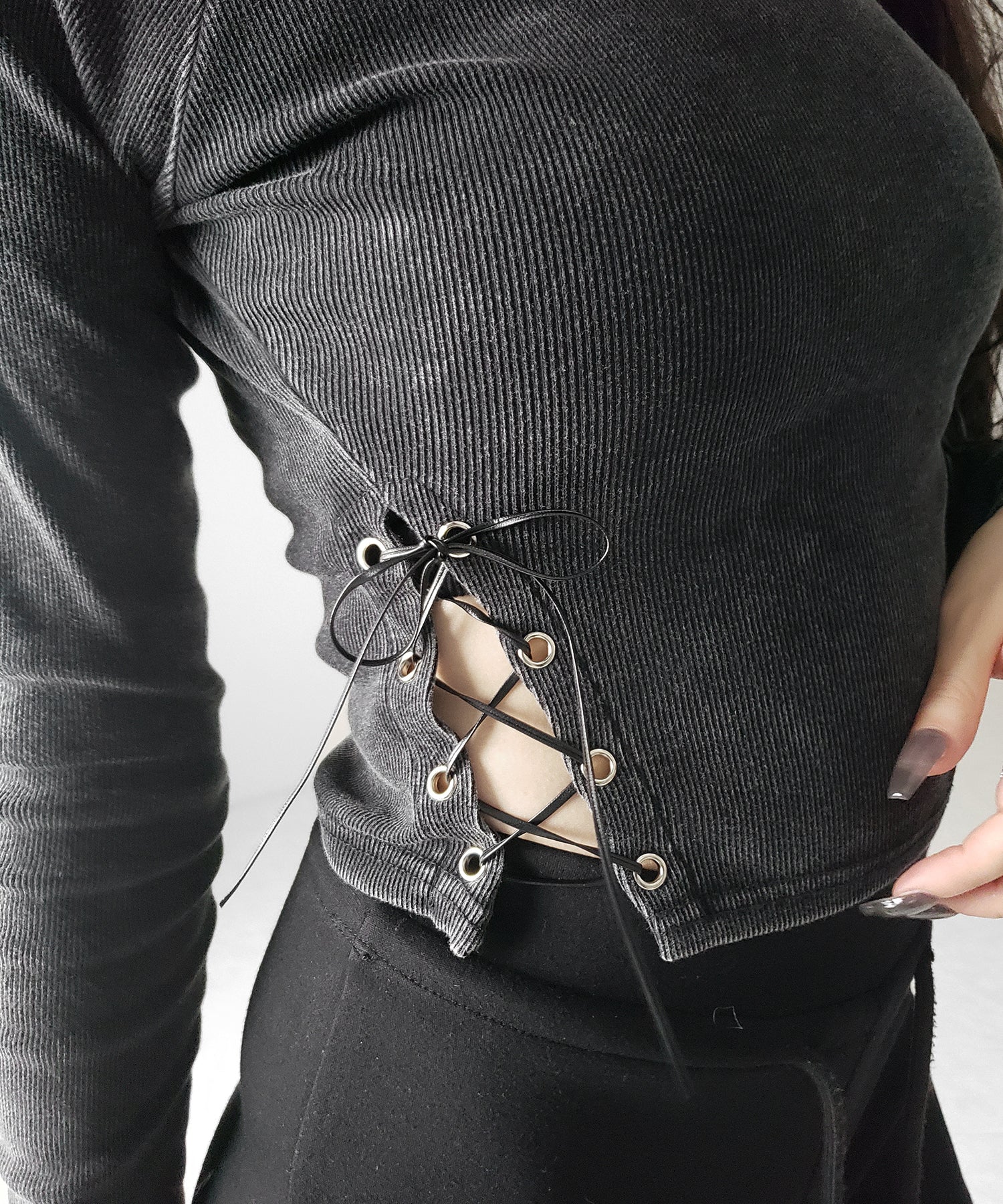 ヴィンテージサイドレースアップカットアウトショートロンT / vintage side lace up cutout short long sleeve T-shirts