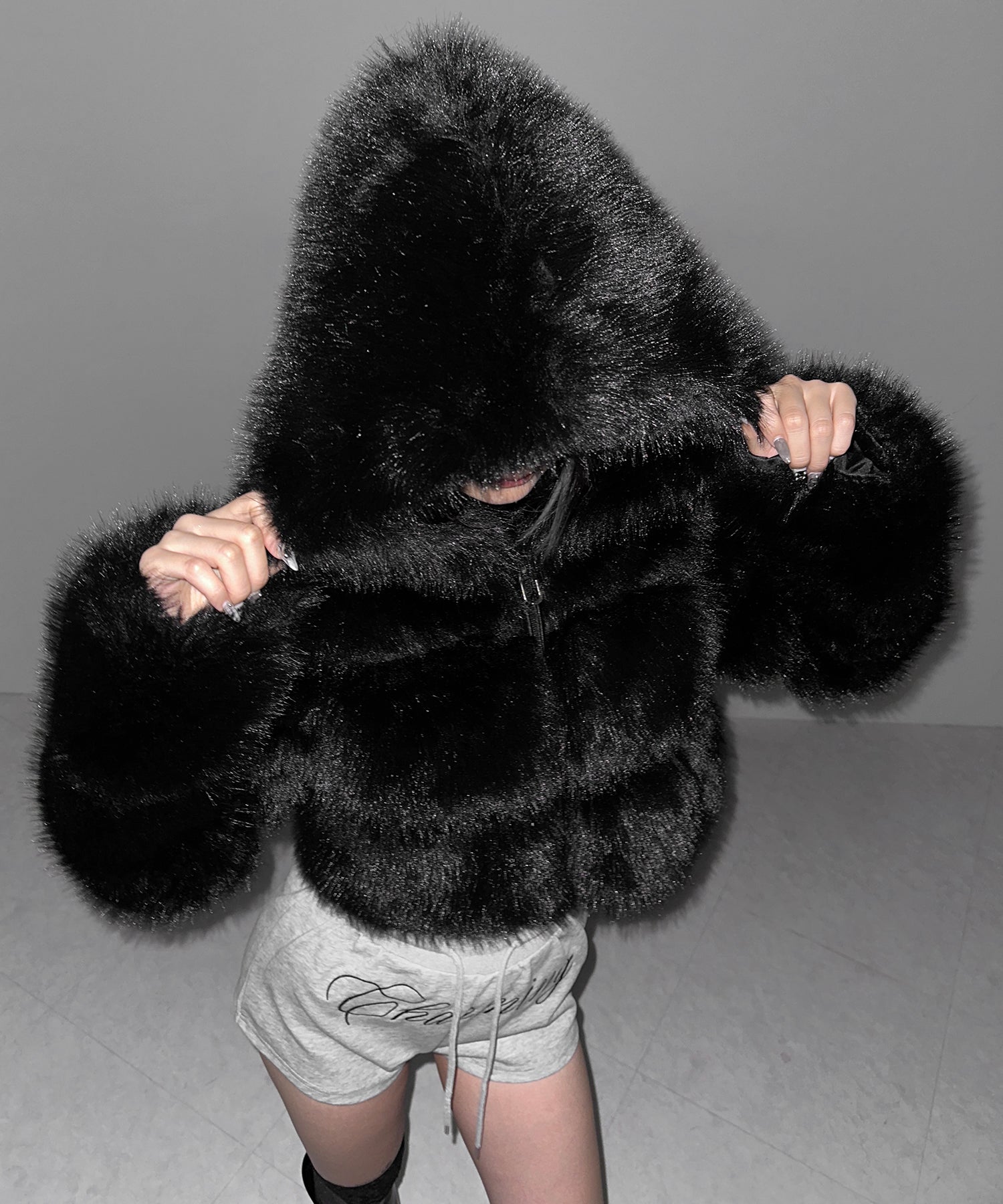 フェイクファーフーディショートコート / fake fur hoodie short coat