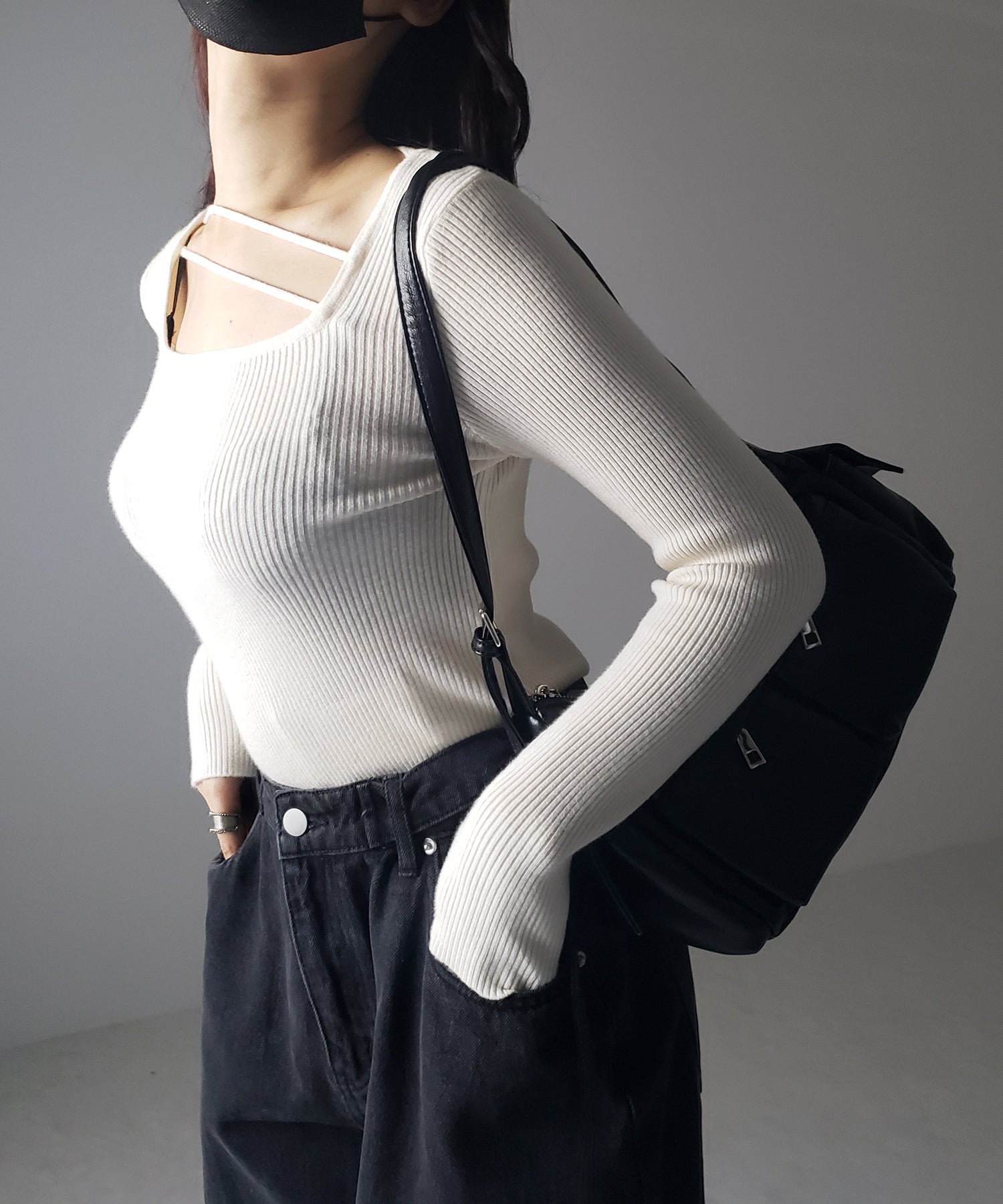 【 3color 】2ストラップスクエアネックリブニット