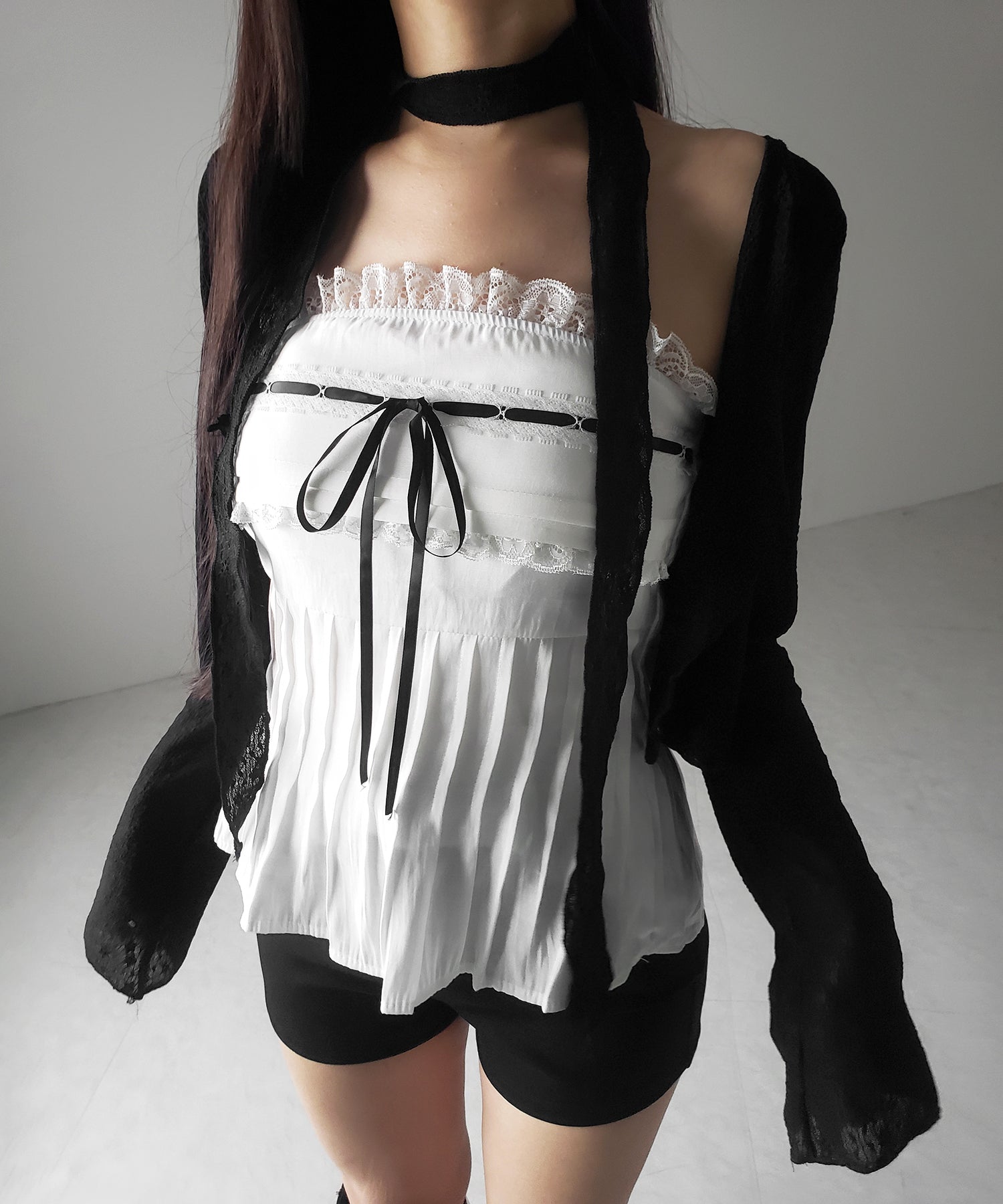 【 2color 】フロントリボンレースフレアベアトップ / front ribbon lace flare bare top