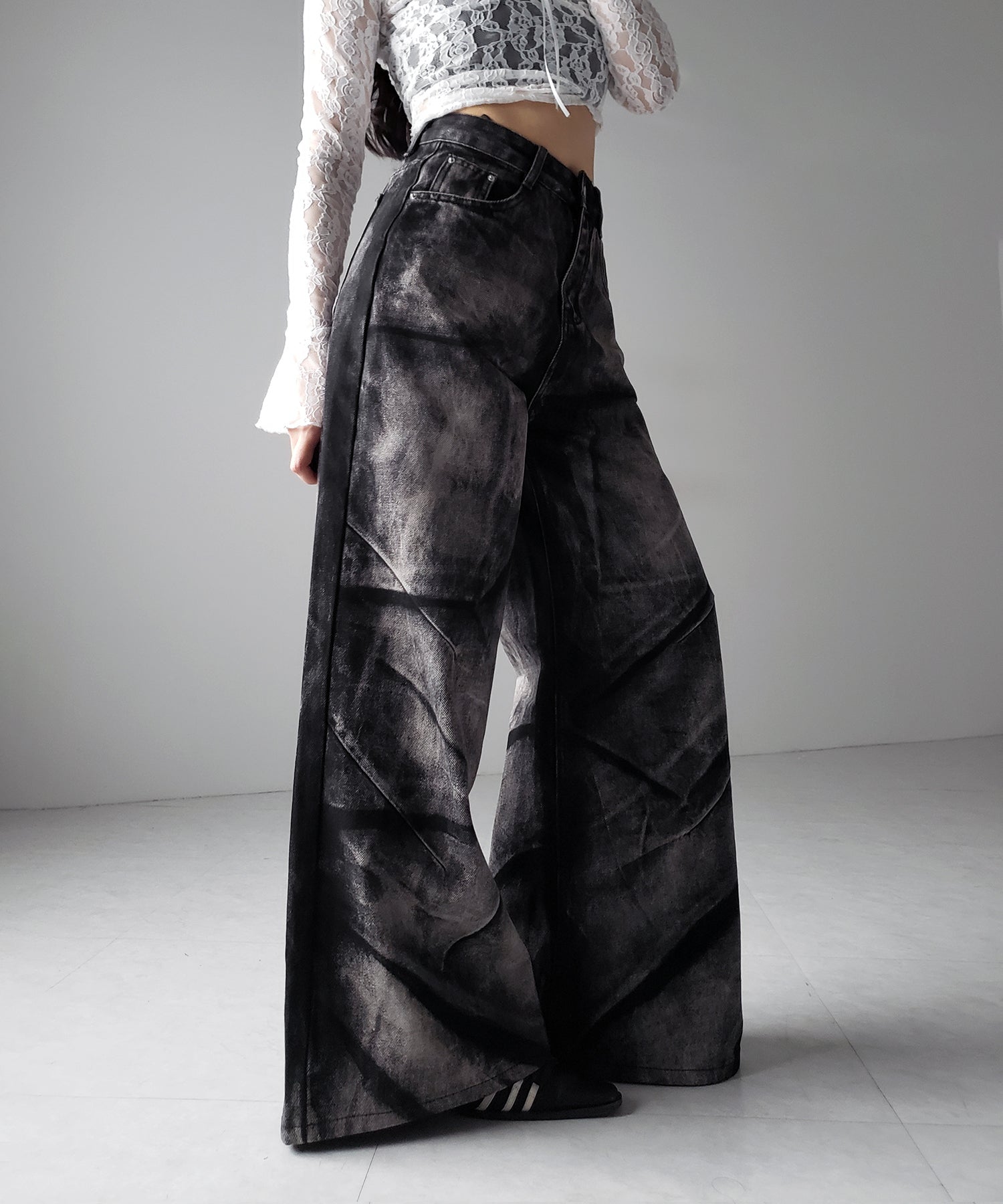 【 4size 】CRACKクラッシュヘビーブリーチブラックワイドデニム / CRACK crash heavy bleach black wide denim