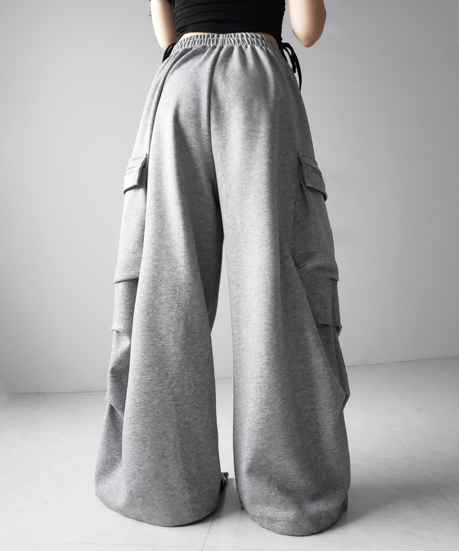 【 裾絞り可能2WAY 】ドローコードタックワイドカーゴスウェットパンツ / drawcord tuck wide cargo sweatpants