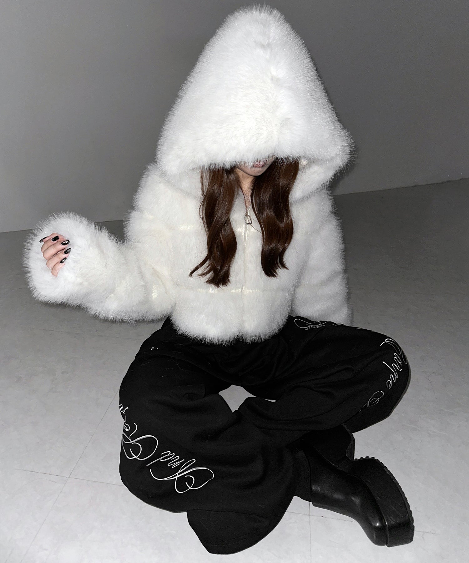 フェイクファーフーディショートコート / fake fur hoodie short coat