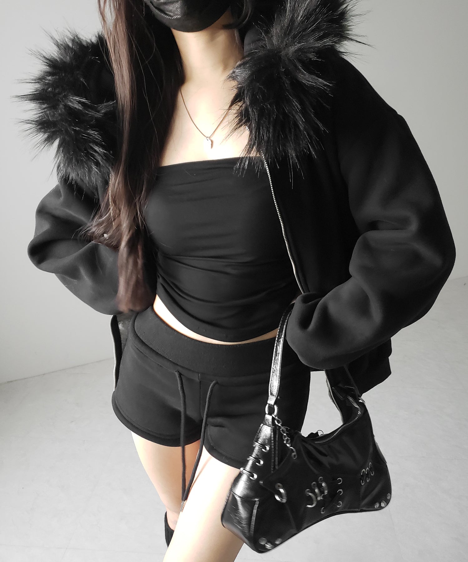 【 セットアップ 】裏起毛ファーフードオーバージップパーカー&スウェットショートパンツ / Urakimo fur over zip hoodie & sweat short pants SETUP