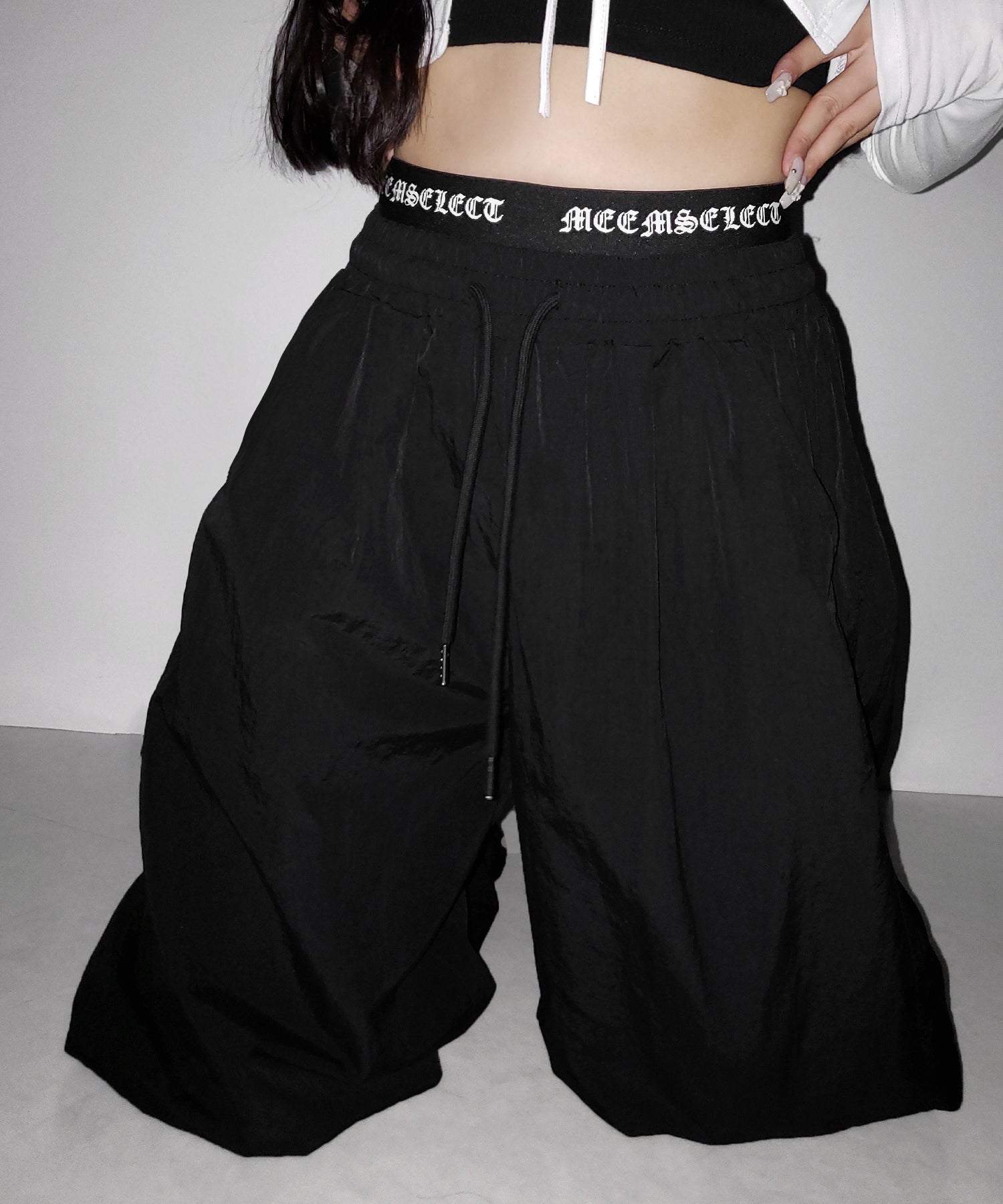 【 2color / 裾絞り可能 】ウエストロゴナイロンライクワッシャーワイドパンツ / waist logo nylon-like washer wide pants