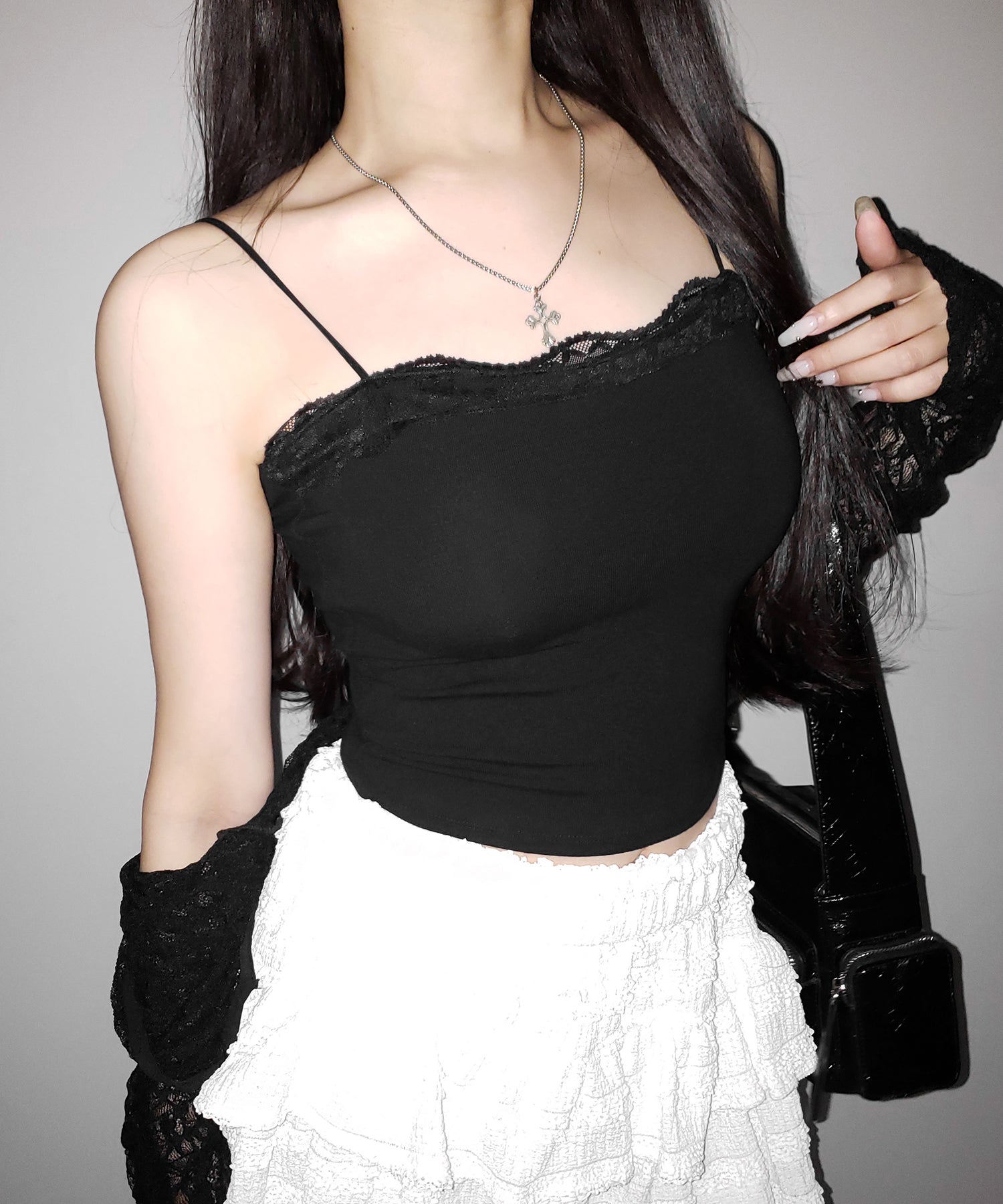 【 3color 】レース切替スクエアクロップドキャミソール / Lace switched square cropped camisole