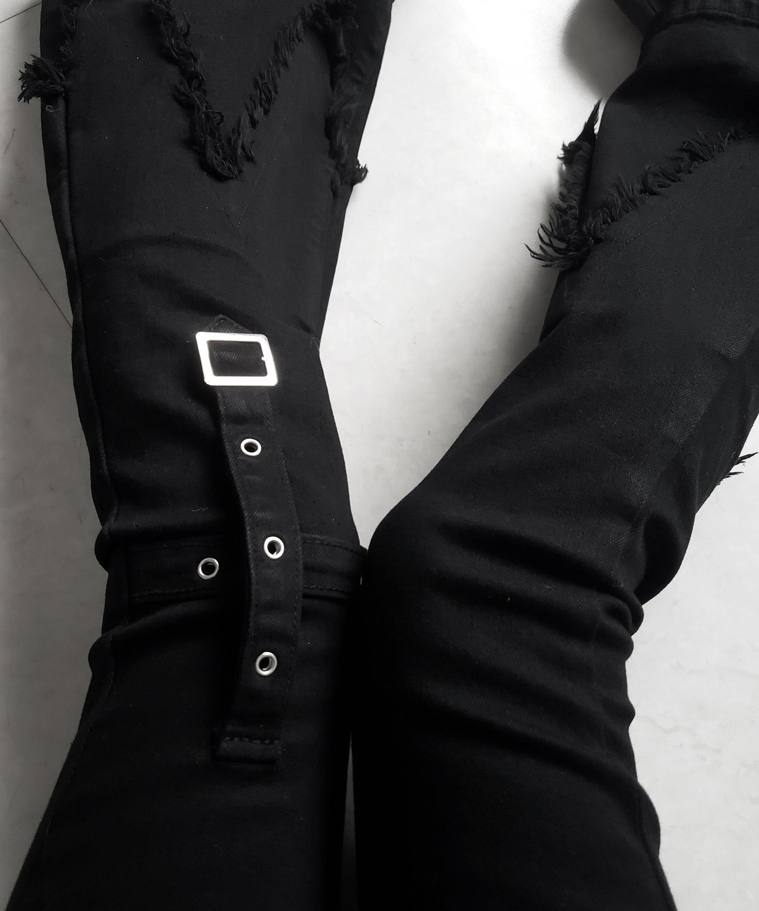 クロスデザインヴィンテージライクフリンジストレッチフレアデニム / cross design vintage-like fringe stretch flare denim