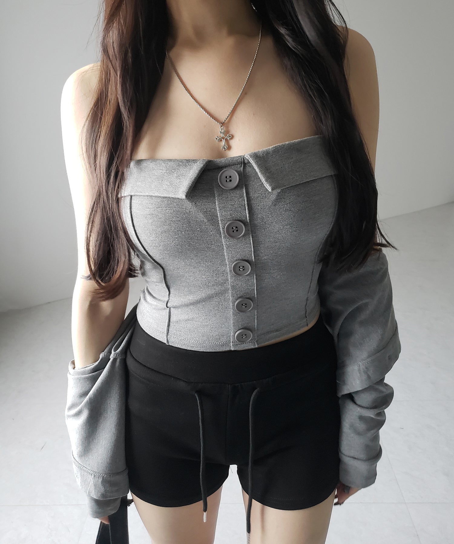 【 2点セット 】フロントボタンベアトップ + クロップドカットソーカーディガン SET / front button bare top + cropped cutsaw cardigan SET