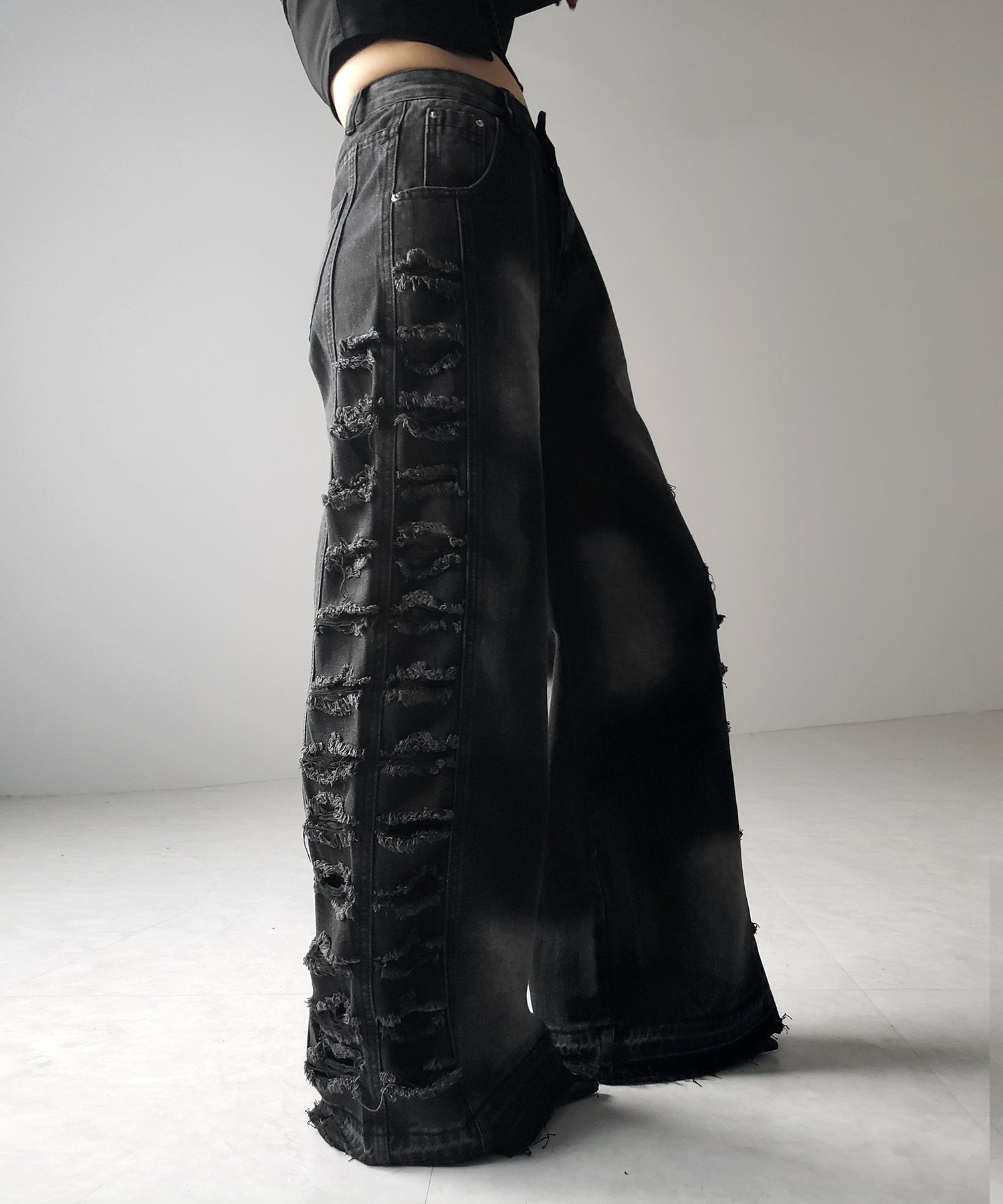 【 4size 】ヘビークラッシュサイドダメージブラックヴィンテージデニム / heavy crush side damage black vintage denim
