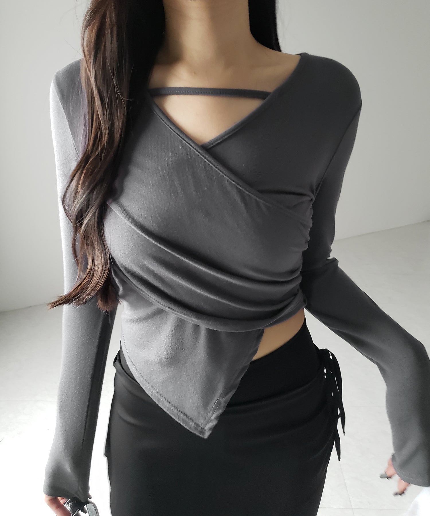 【 3color 】ラインストラップギャザークロスレイヤードトップス / line strap gather cross layered Tops
